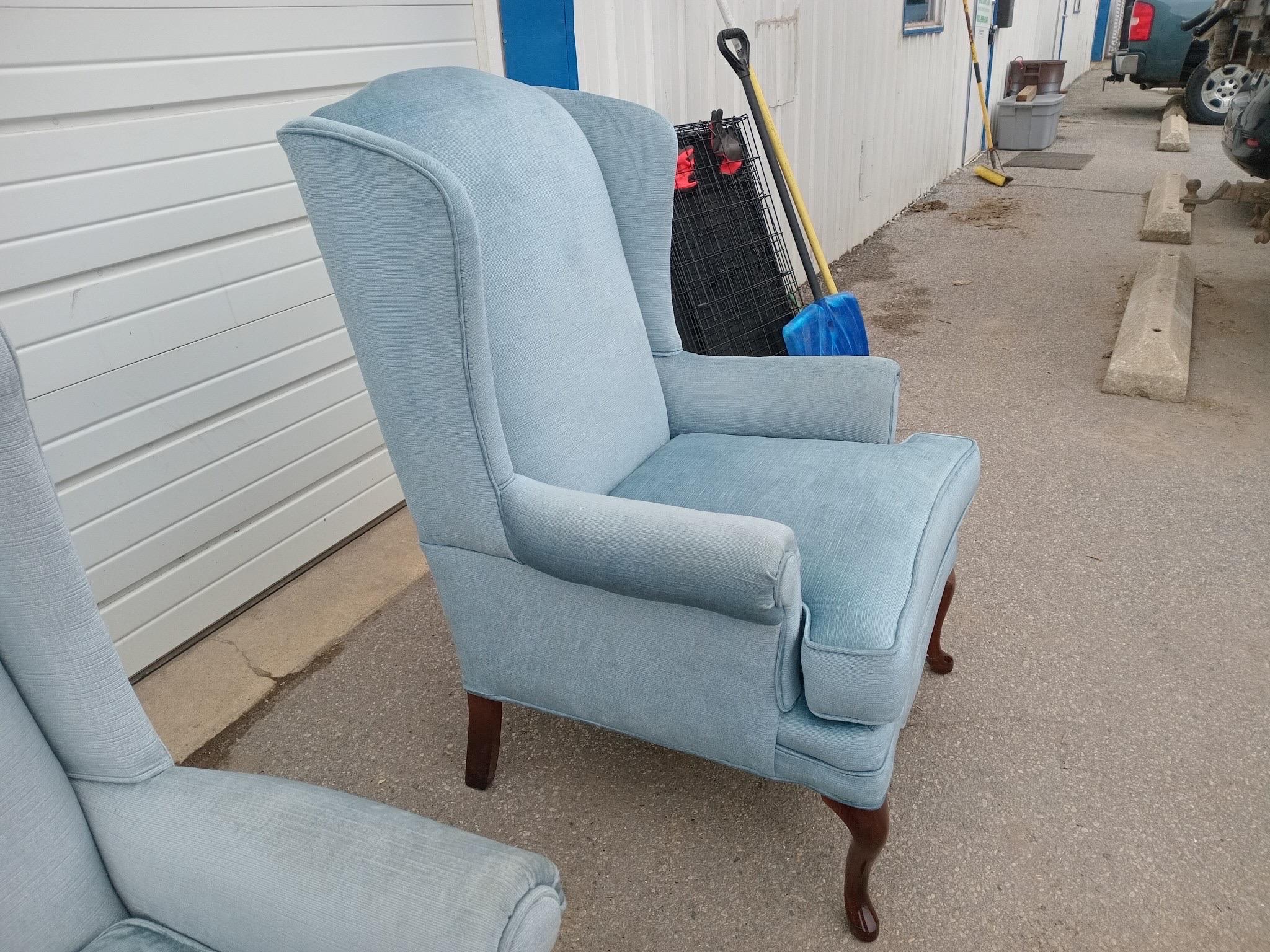 Pair of Vintage Fireside Wingback Chairs by King Hickory In Fair Condition In Wilmington, DE