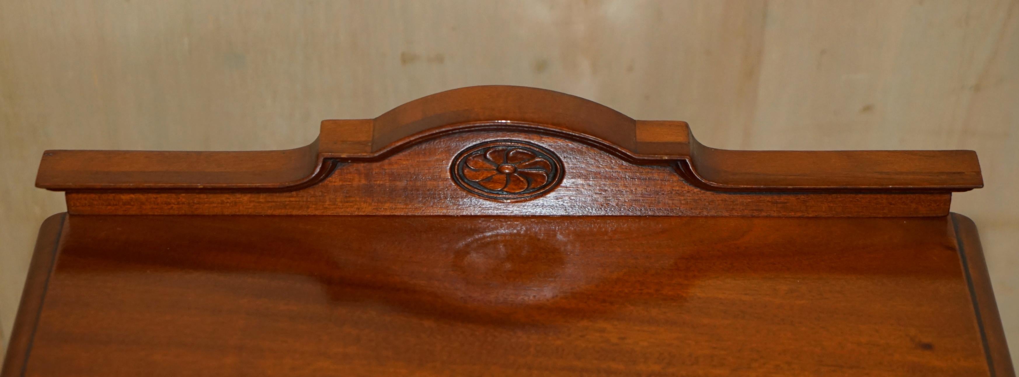 PAIR OF VINTAGE FLAMED HARDWOOD BEDSIDE TABLE NiGHTSTAND DRAWERS PART SUITE In Good Condition For Sale In West Sussex, Pulborough