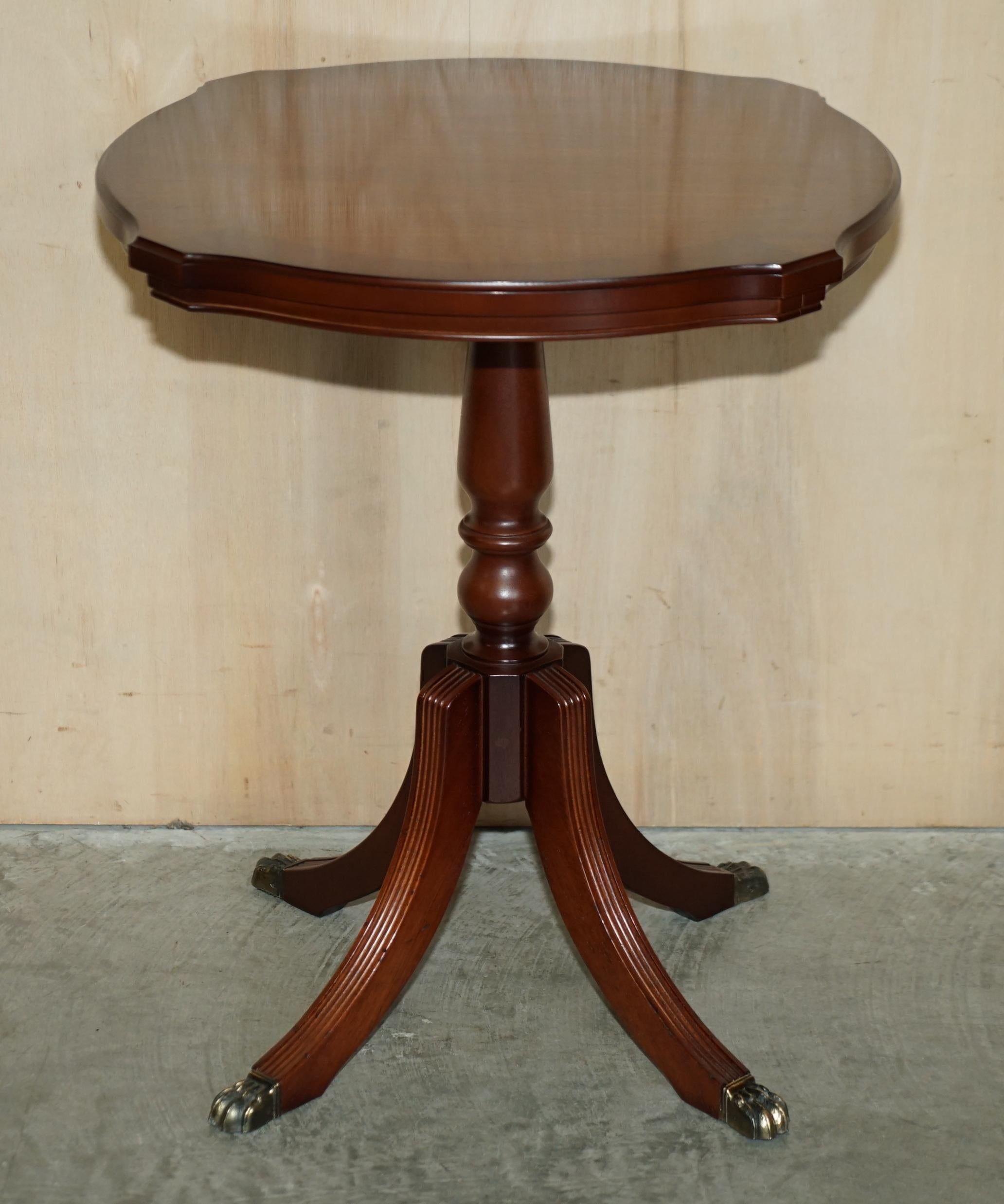 Victorian PAIR OF VINTAGE FLAMED HARDWOOD LIONS HAIRY PAW FEET SiDE END LAMP WINE TABLES