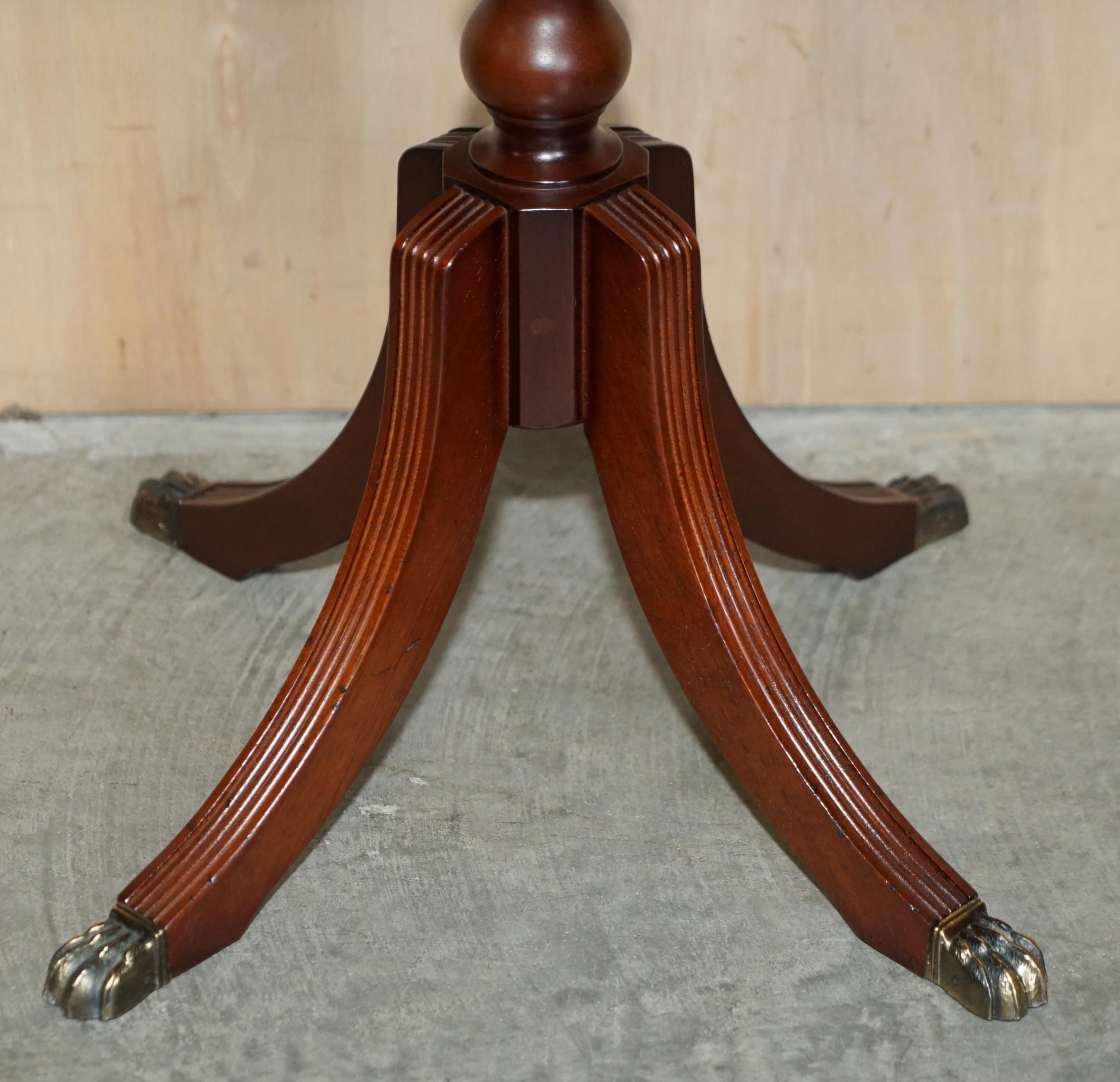 Hand-Crafted PAIR OF VINTAGE FLAMED HARDWOOD LIONS HAIRY PAW FEET SiDE END LAMP WINE TABLES
