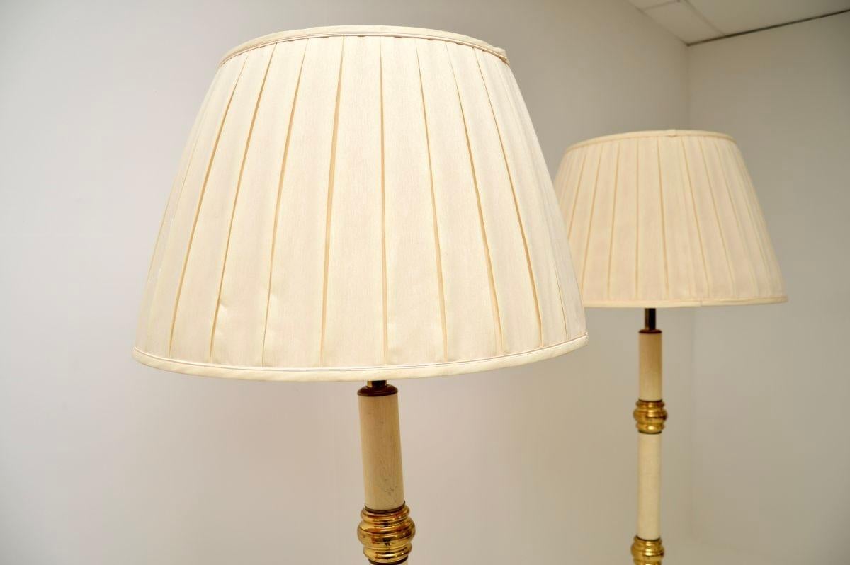 Hollywood Regency Paire de lampadaires vintage par Clive Rowland en vente
