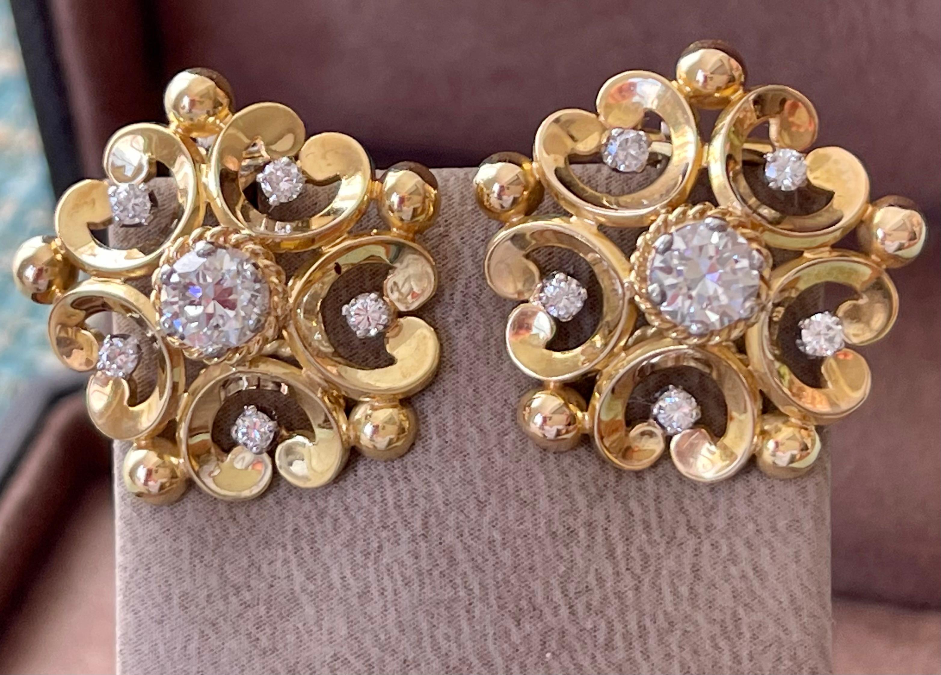 Women's Pair of Vintage Floral Diamond Earclips Signed Gübelin Lucerne For Sale
