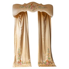 PAIR OF Used FLORAL EMBROIDERED LINED PEACH SILK CURTAINS WITH PELMET, 1920s