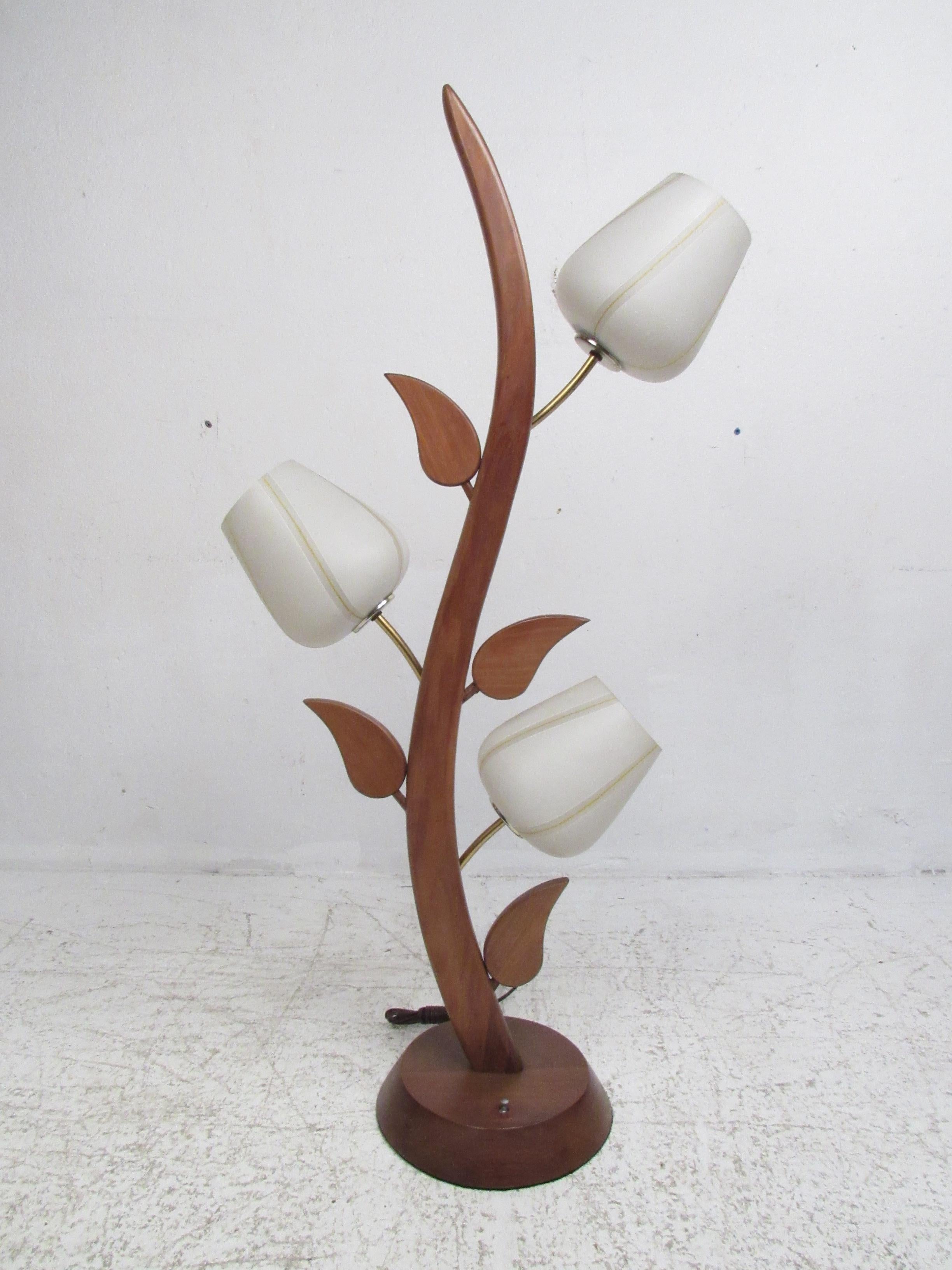 Mid-Century Modern Pair of Vintage Floral-Inspired Lamps For Sale