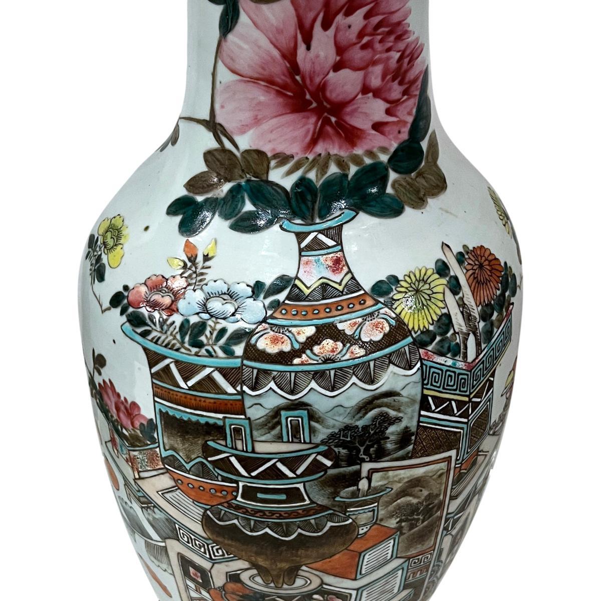 Porcelaine Paire de lampes vintage en porcelaine à fleurs en vente