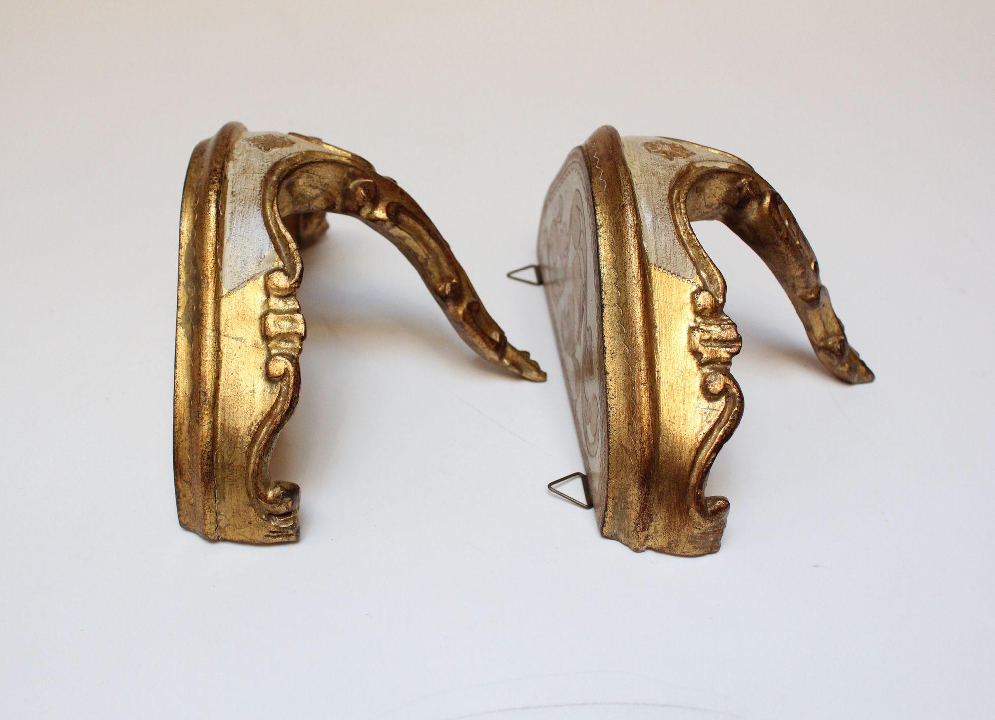 Italian Pair of Vintage Florentine Giltwood Wall Brackets/Shelves with Rocaille Flourish For Sale