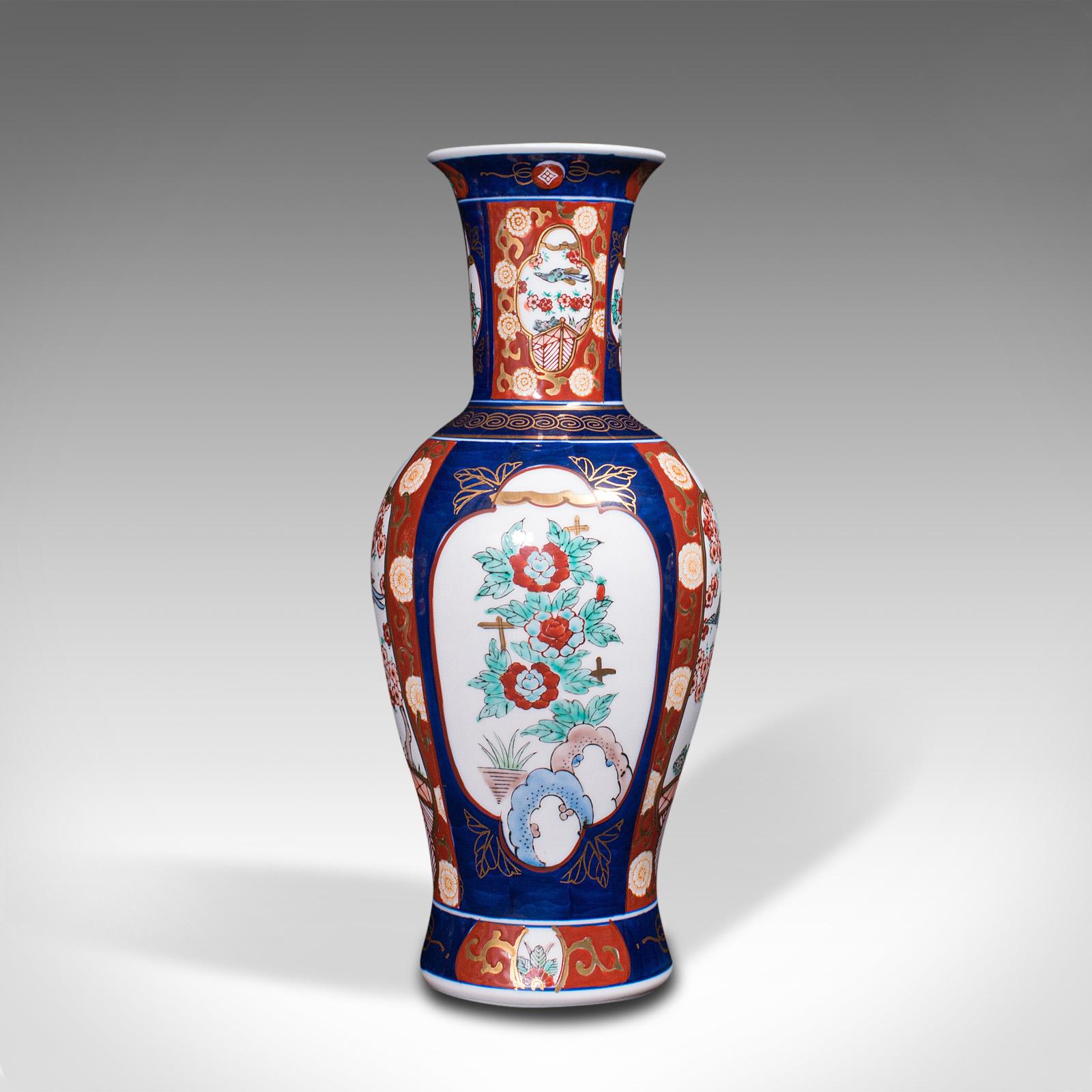 Pair of Vintage Flower Vases, Chinese, Display Urn, Imari Revival, Late 20th.C 1