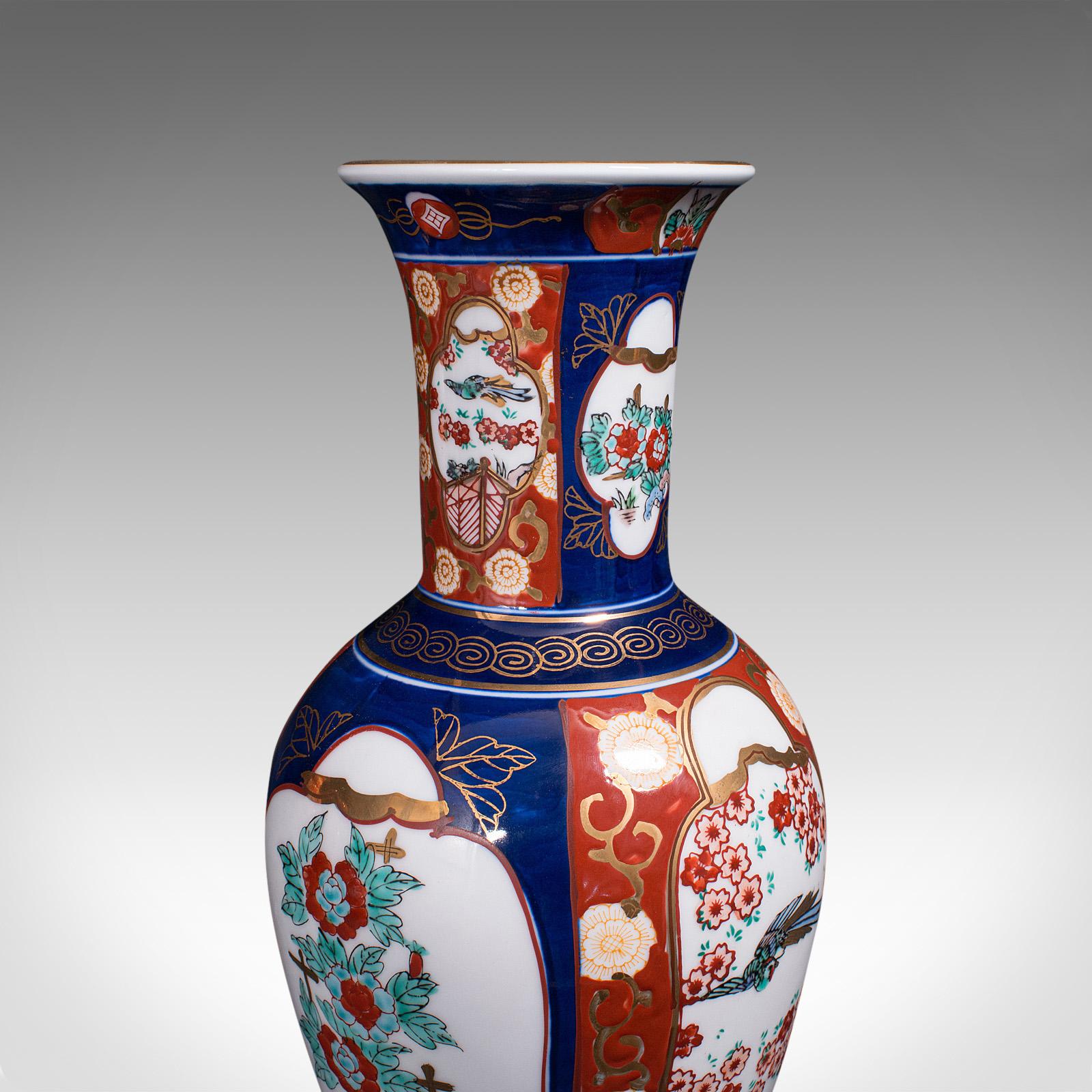 Pair of Vintage Flower Vases, Chinese, Display Urn, Imari Revival, Late 20th.C 3
