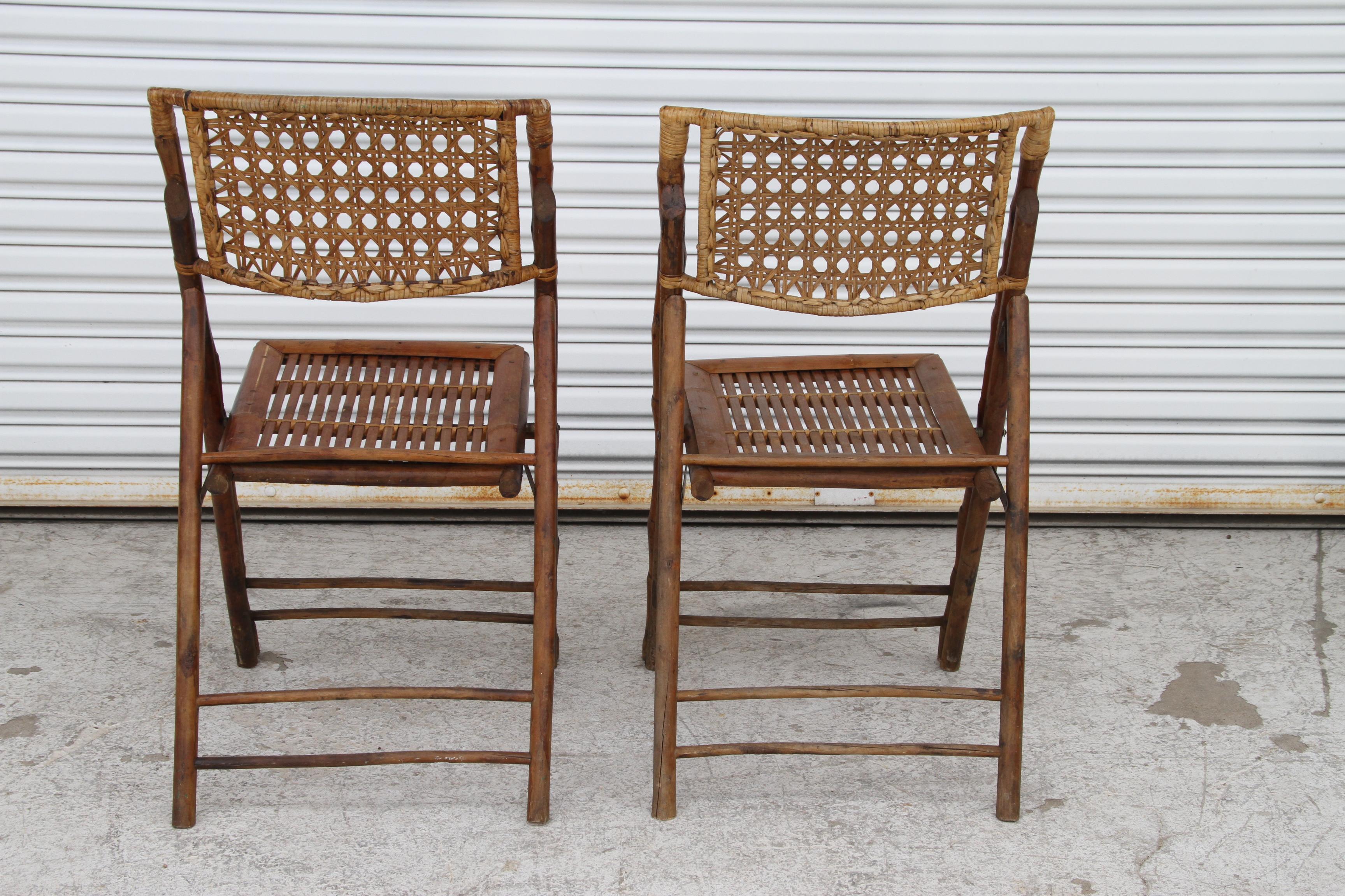 Pair of Vintage Folding Bamboo Chairs In Good Condition For Sale In Pasadena, TX