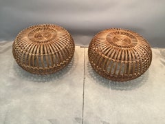 Paar Rattan-Pouf-Ottoman-Fußhocker im Franco Albini-Stil im Vintage-Stil