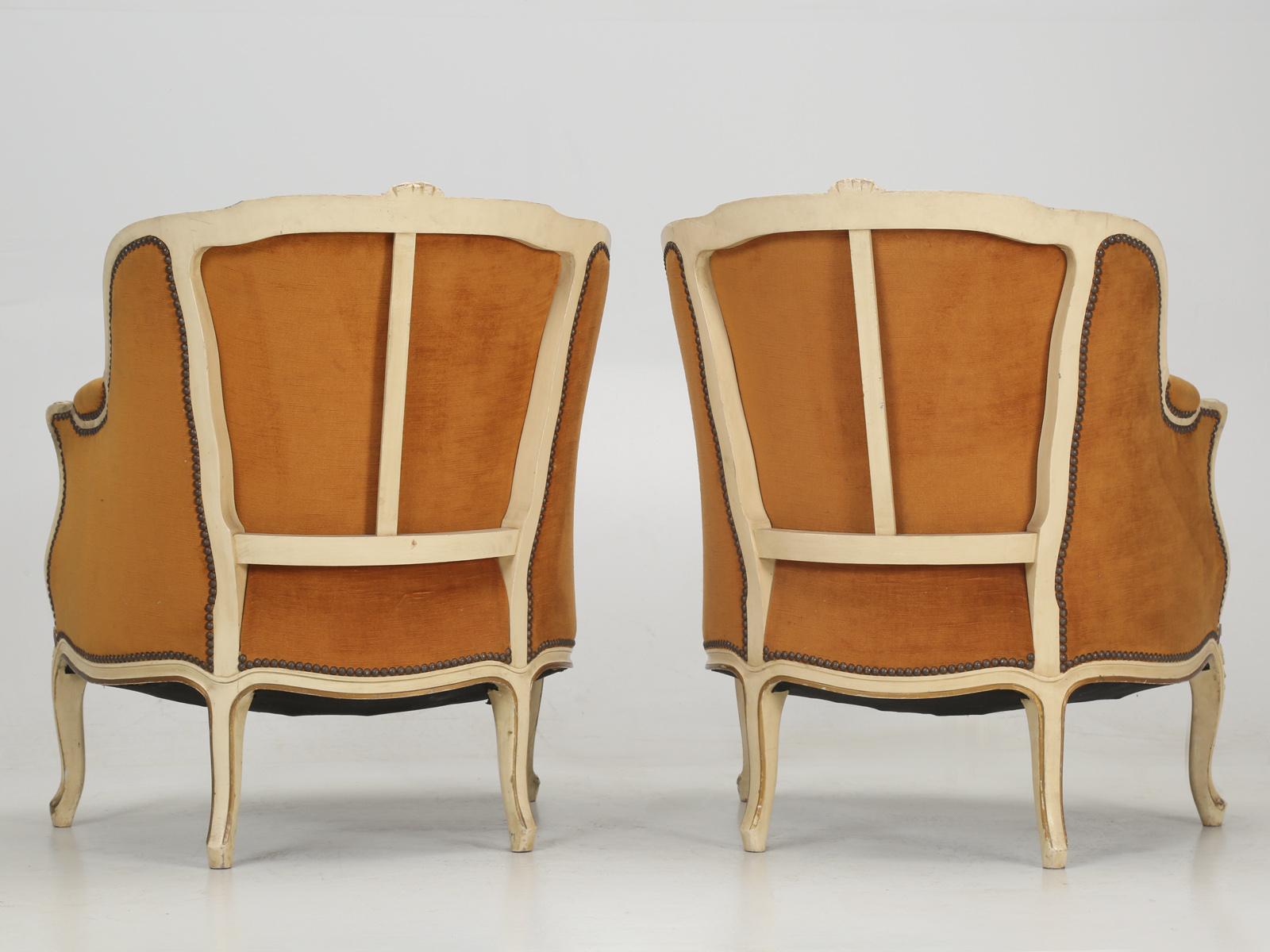 Pair of Vintage French Bergère Chairs in Their Original Paint 7