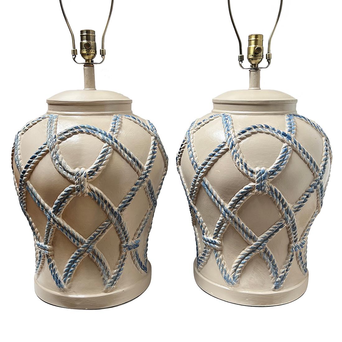 Ceramica Coppia di lampade francesi d'epoca in ceramica in vendita