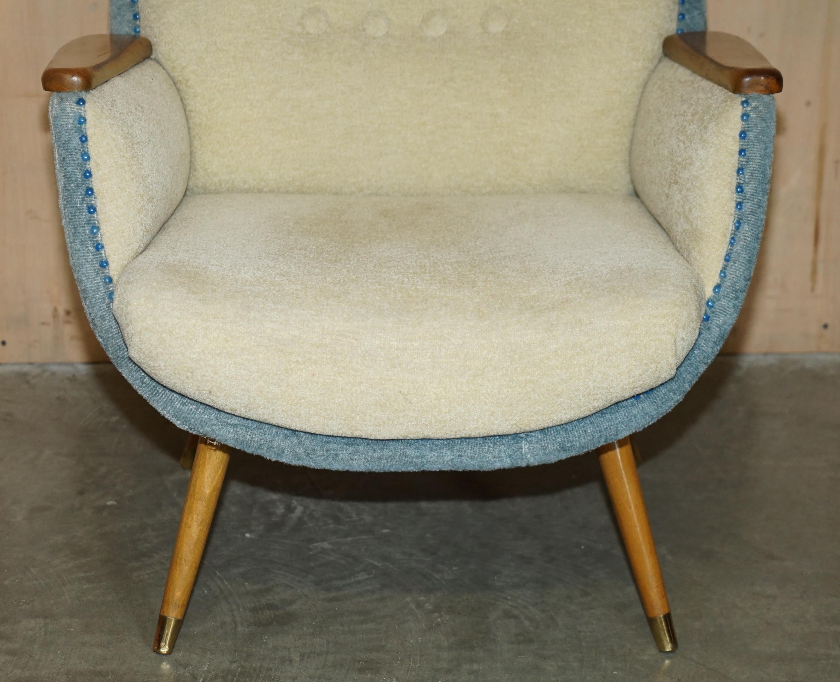 COPPIA DI POLTRONE DA CLUB D'EPOCA FRANCESE CIRCA 1960 CON TELAIO IN NOCE E FAGGIO in vendita 1