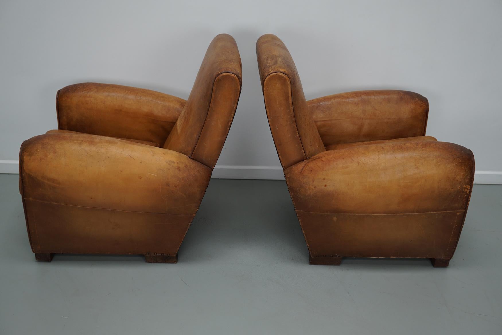Pair of Vintage French Cognac Leather Club Chairs, Set of 2 In Good Condition In Nijmegen, NL