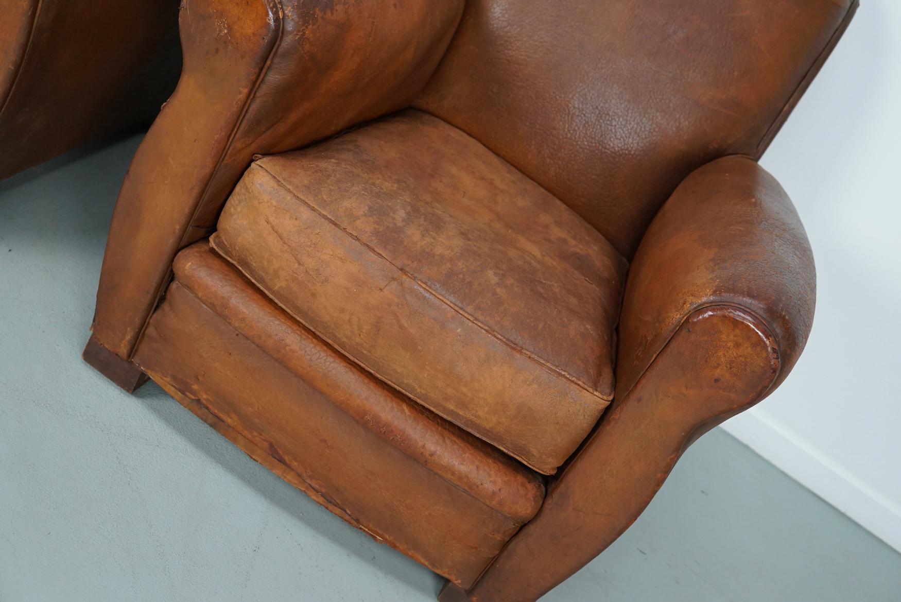 Pair of Vintage French Cognac Leather Club Chairs, Set of 2 In Fair Condition For Sale In Nijmegen, NL