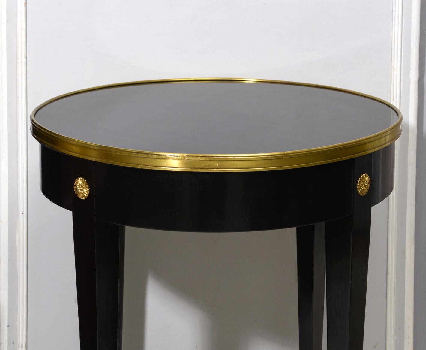 Pair of Vintage French Ebonized Bouillote Tables In Good Condition For Sale In New York, NY