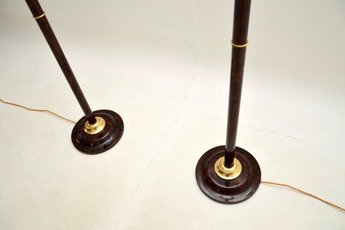 Mid-Century moderno Coppia di lampade da terra francesi vintage di Le Dauphin in vendita