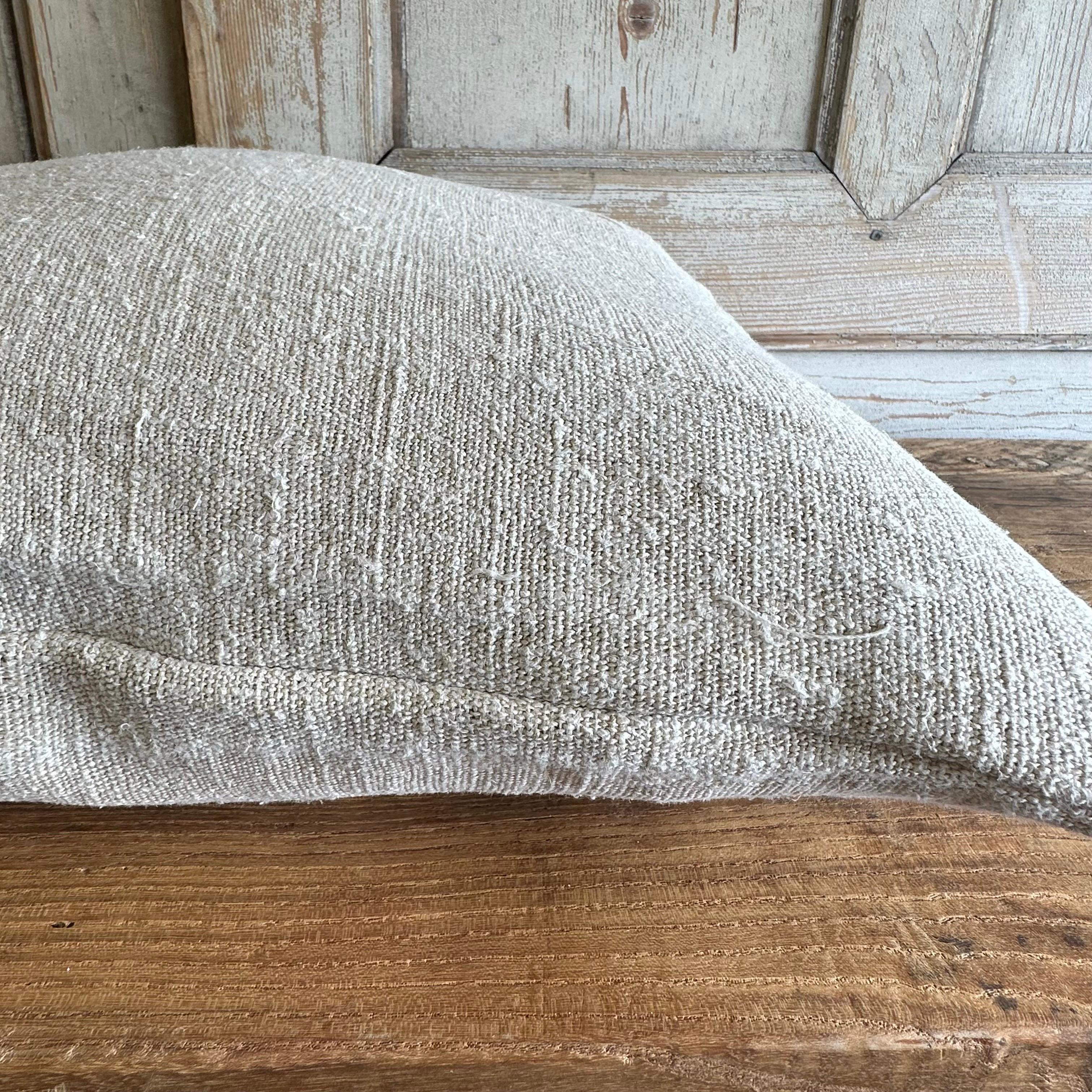 Pair of Vintage French Linen Grainsack Standard Size Pillow Shams In New Condition For Sale In Old Town Orange, CA