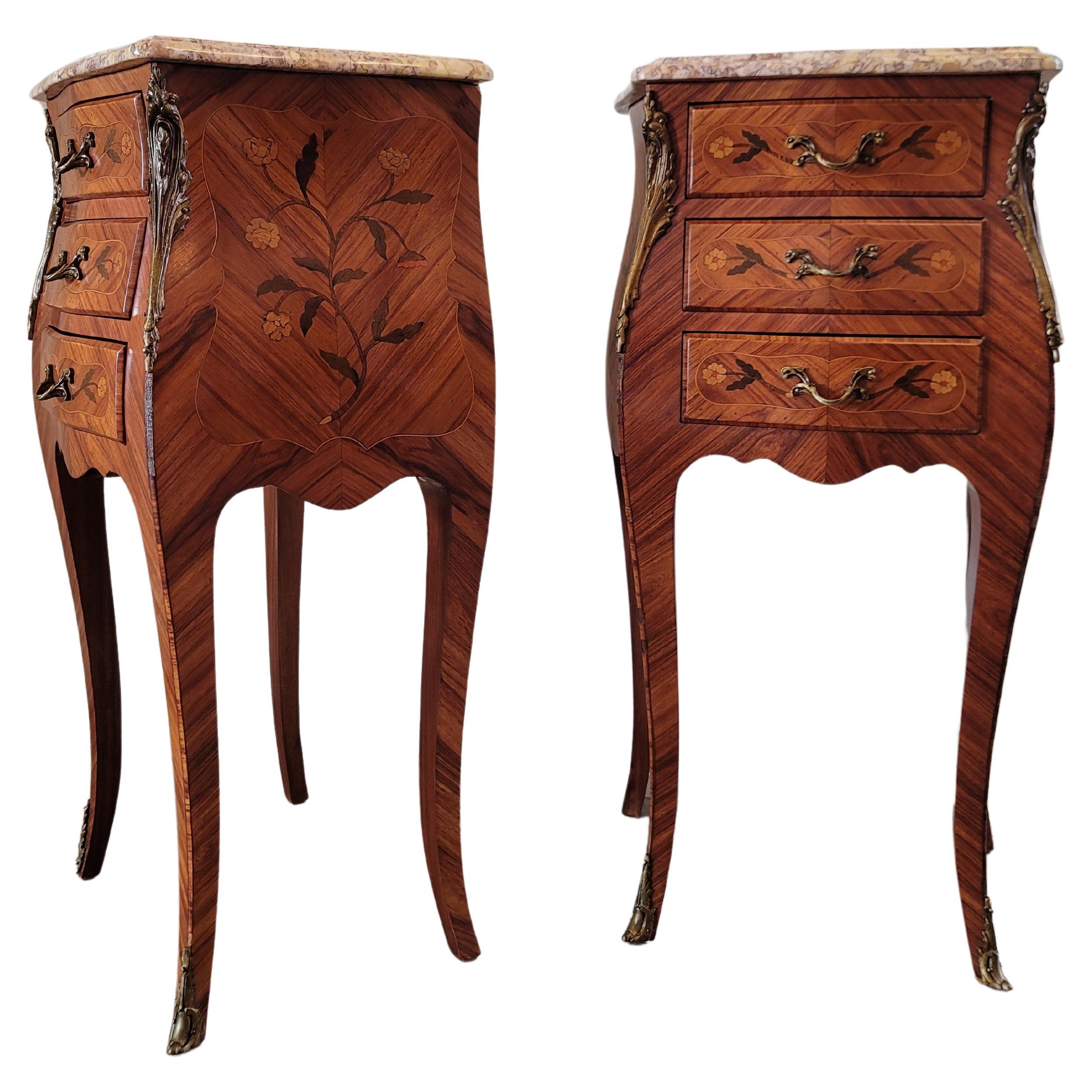 Pair of Vintage French Louis XV Style Bombe Nightstands For Sale
