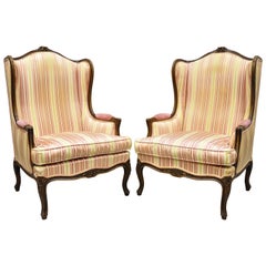 Paire de fauteuils bergères vintage de style Louis XV français Wingback, W & J Sloane