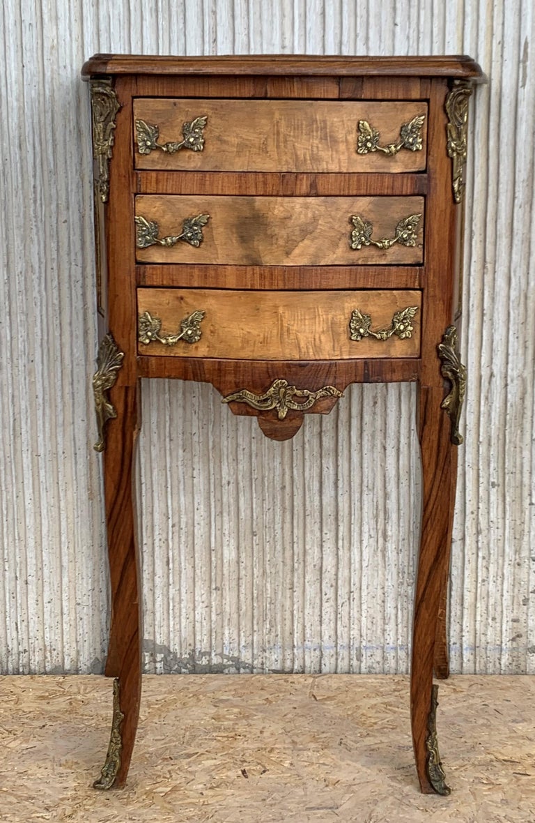 Pair of Vintage French Louis XV Style Wood Nightstands with Three
