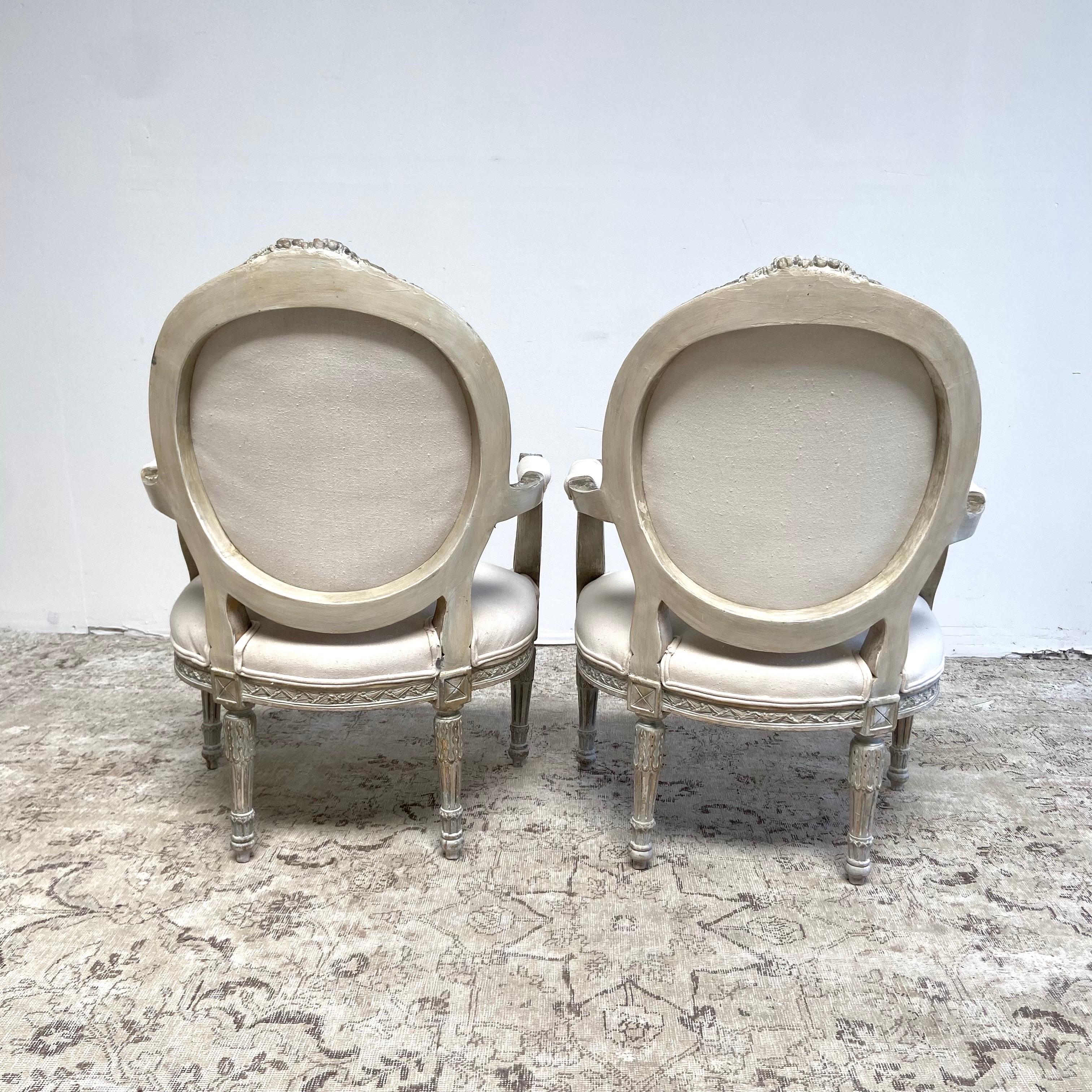 20th Century Pair of Vintage French Louis XVI Style Open Arm Chairs For Sale
