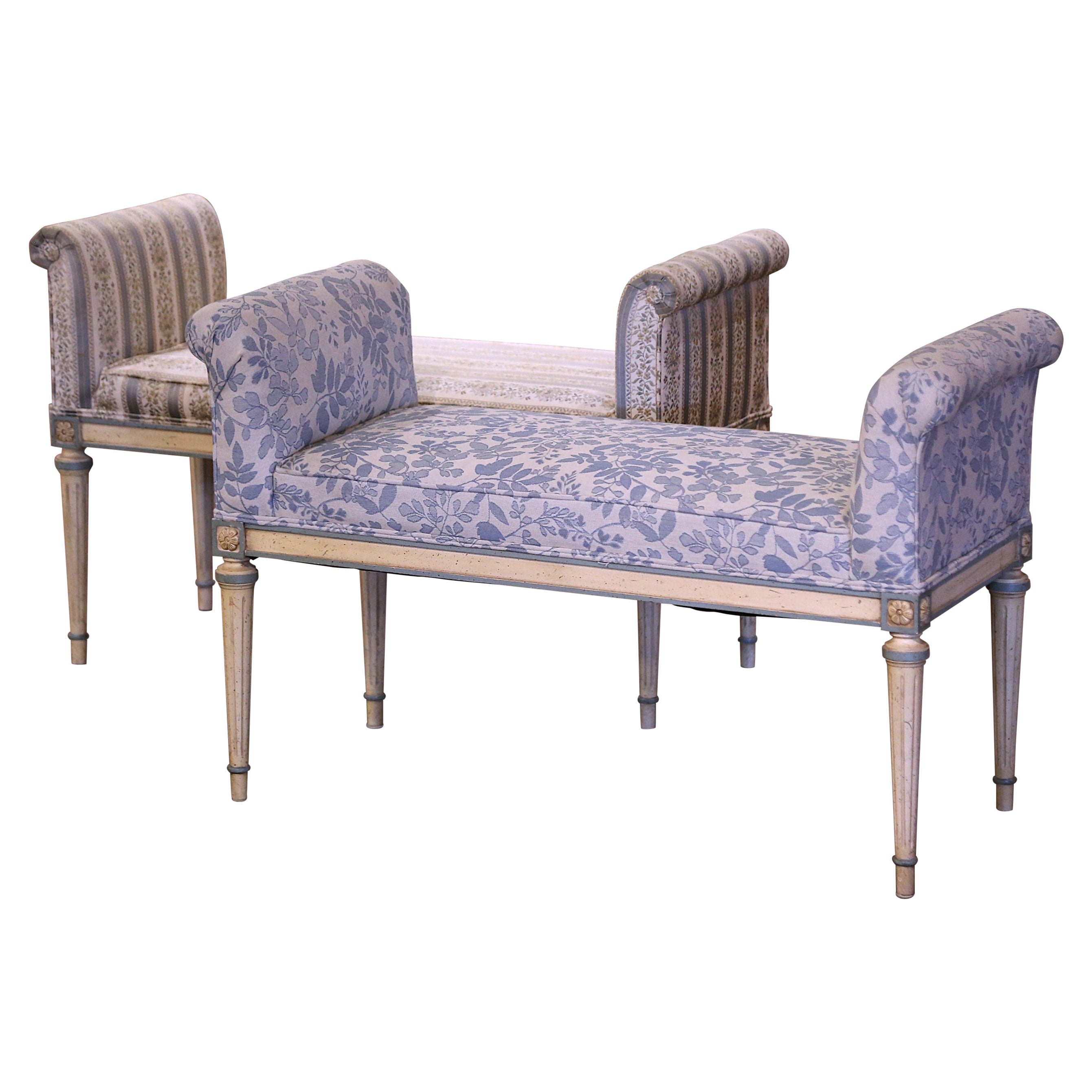 Paar Vintage Französisch Louis XVI gepolstert gemalt Hocker Bänke