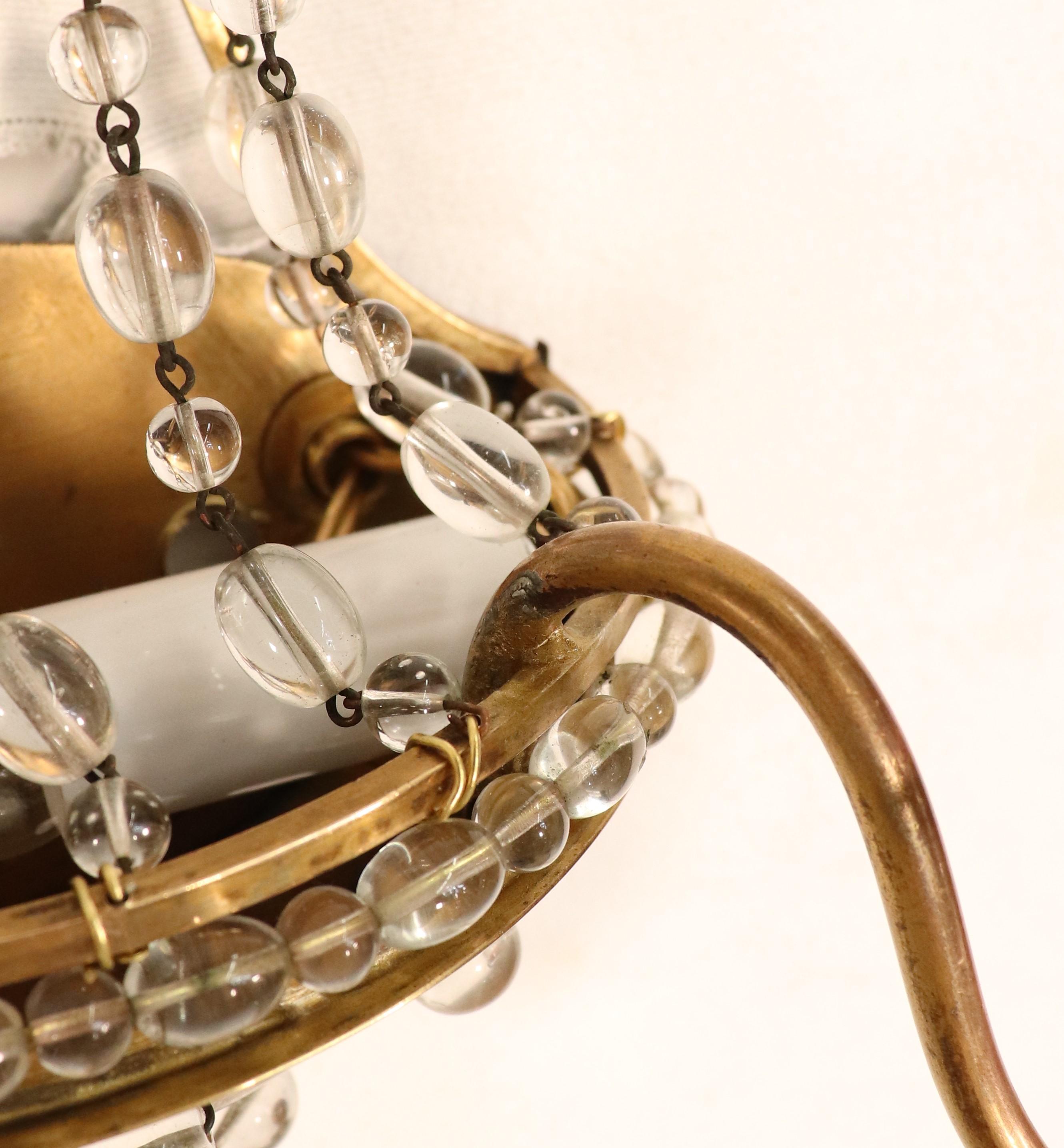 Paire d'appliques françaises en cristal et laiton dans le style de la Maison Jansen en vente 6