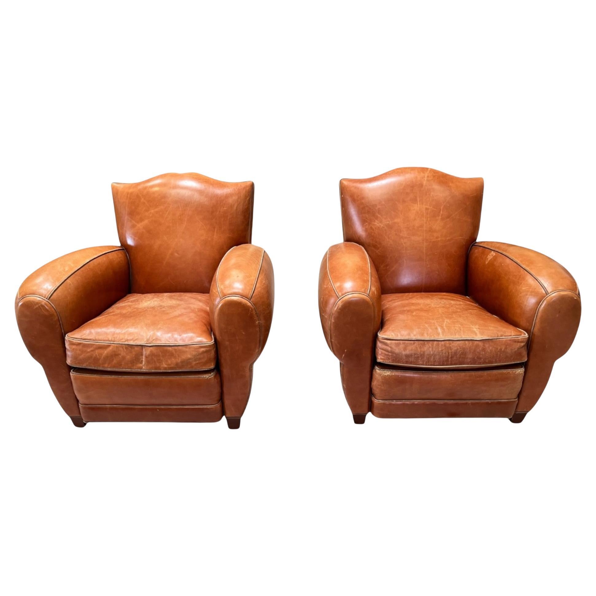 Pareja de sillones franceses vintage con bigote
