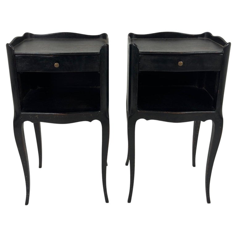 Pair of Vintage French Painted Bedside Tables For Sale at 1stDibs