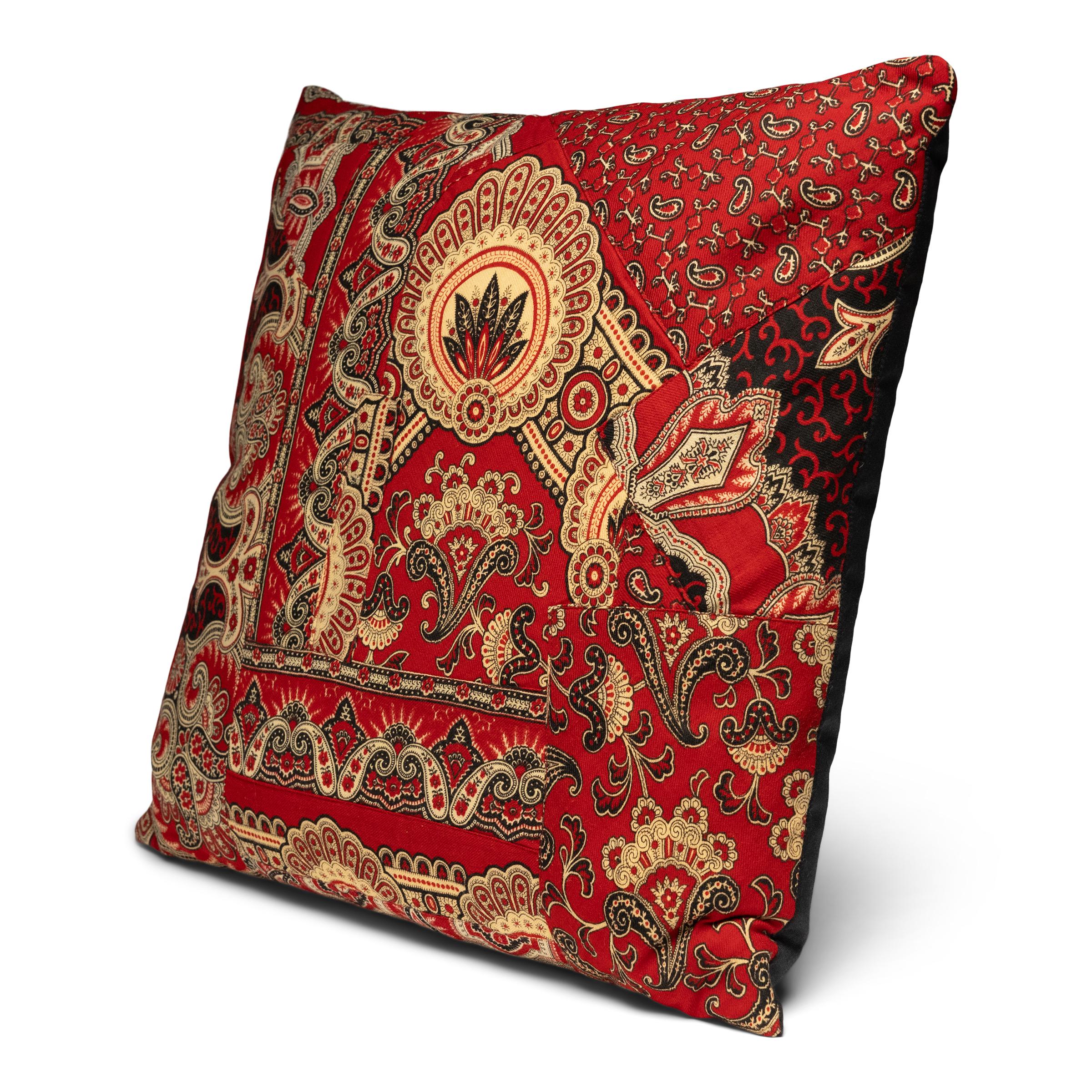 Americano Coppia di cuscini patchwork francesi Paisley d'epoca in vendita