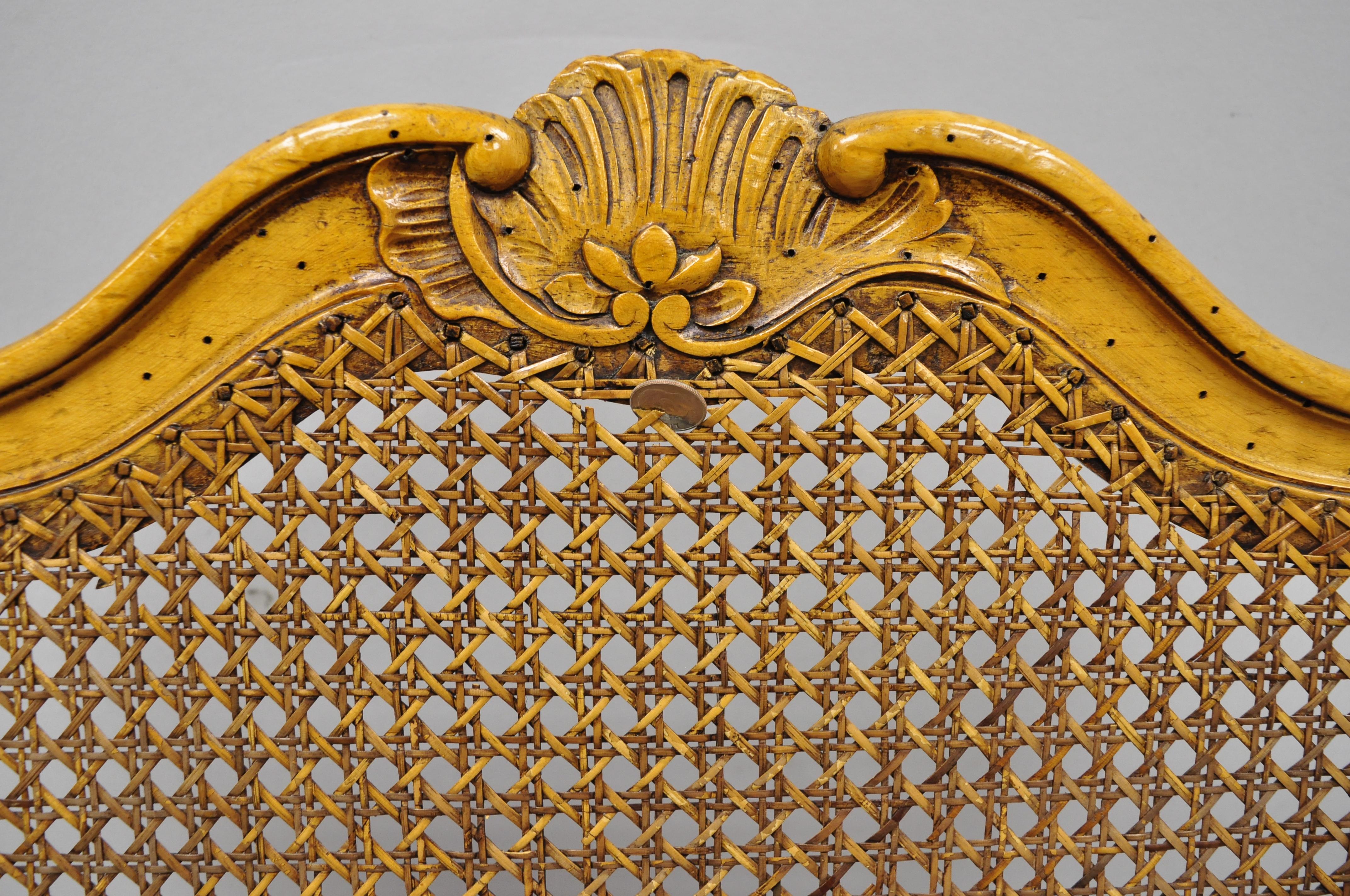 Paar französische Sessel im Louis-XV-Stil aus Rohrgeflecht (Stoff)