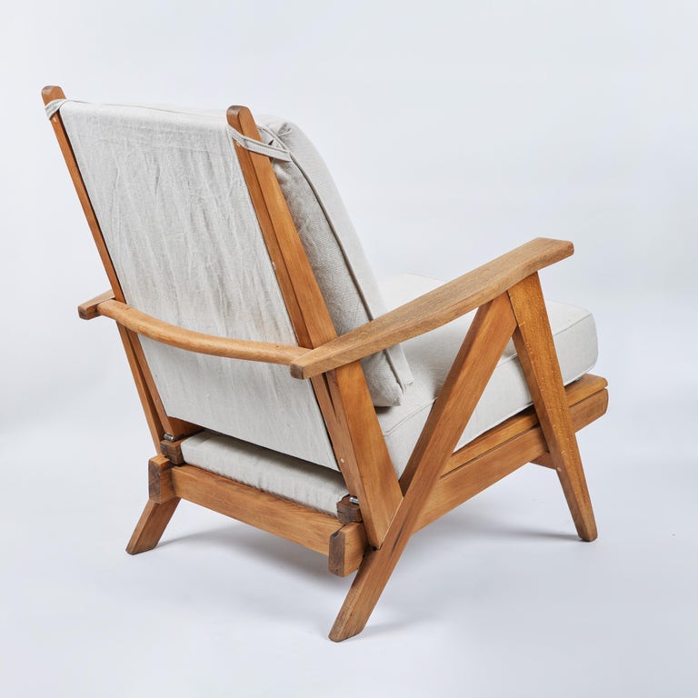 Paire de chaises de patio vintage inclinables françaises sur 1stDibs