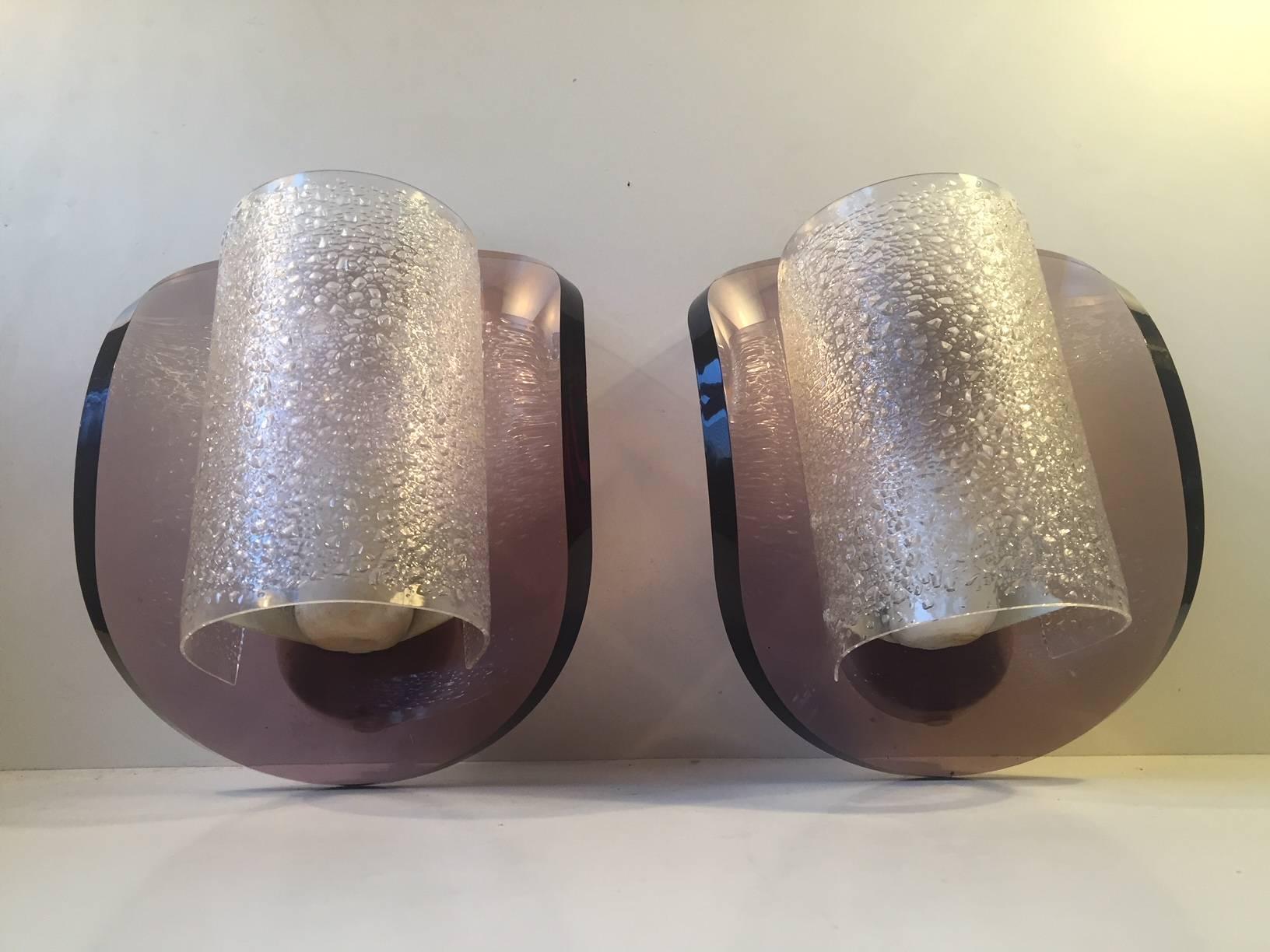 Mid-Century Modern Pair of Vintage French Sconces in Bend Purple Lucite, 1970s For Sale