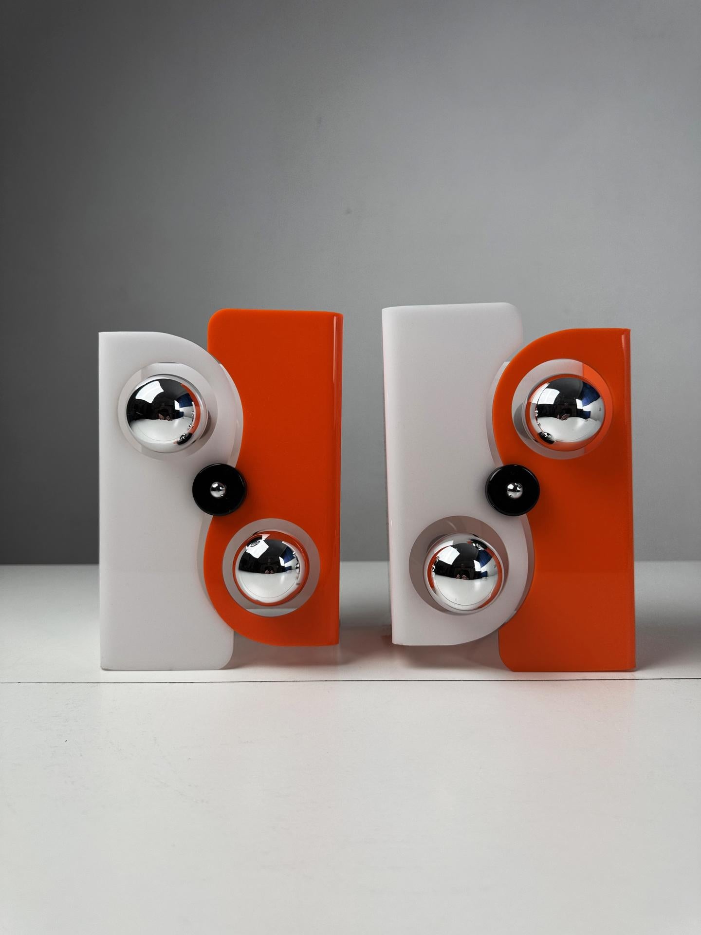 Pair of Vintage French Space Age Wall Lamps (1970s) For Sale 1