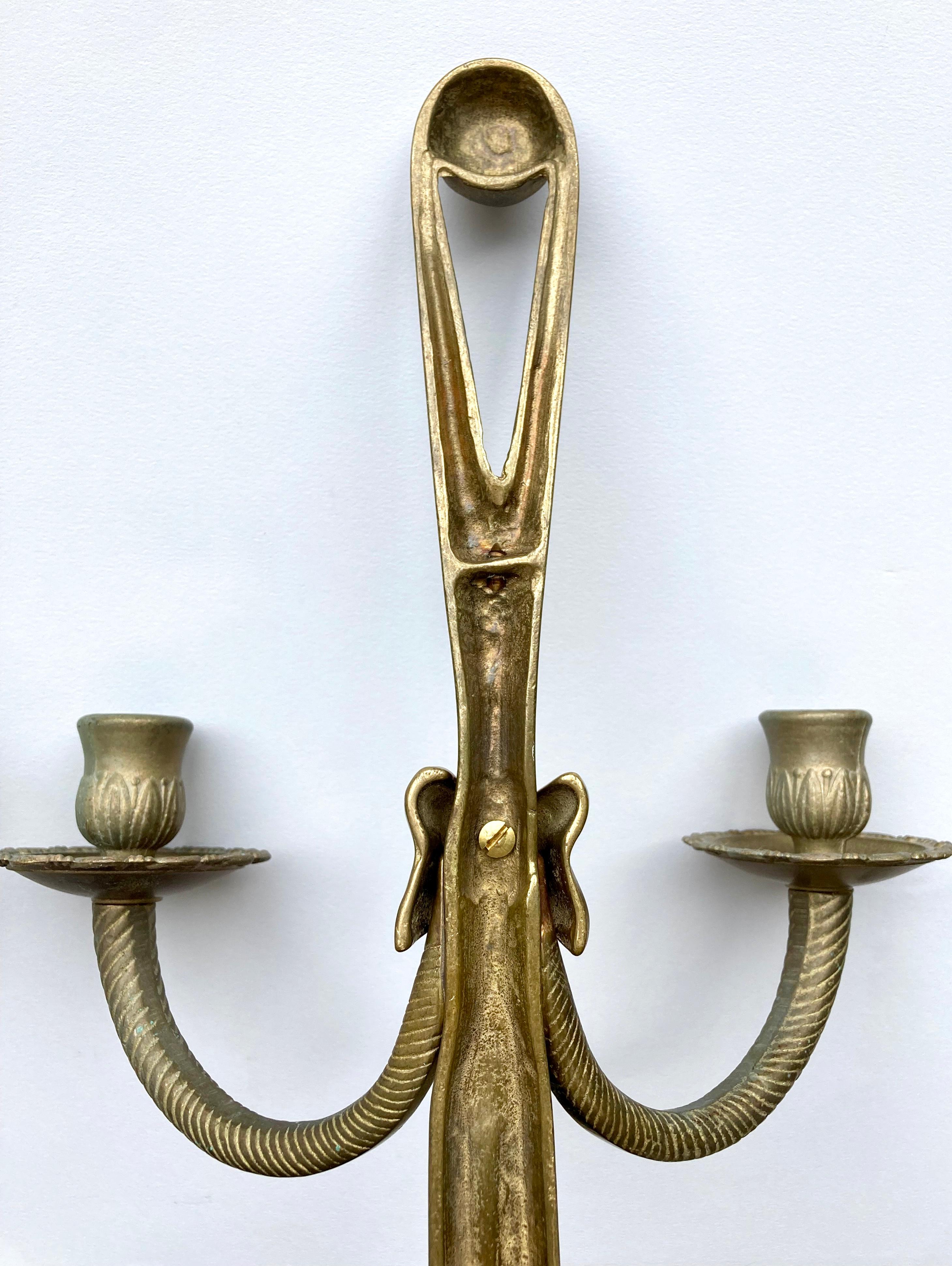 Coppia di candelabri da parete francesi d'epoca in bronzo in stile Luigi XVI in vendita 8