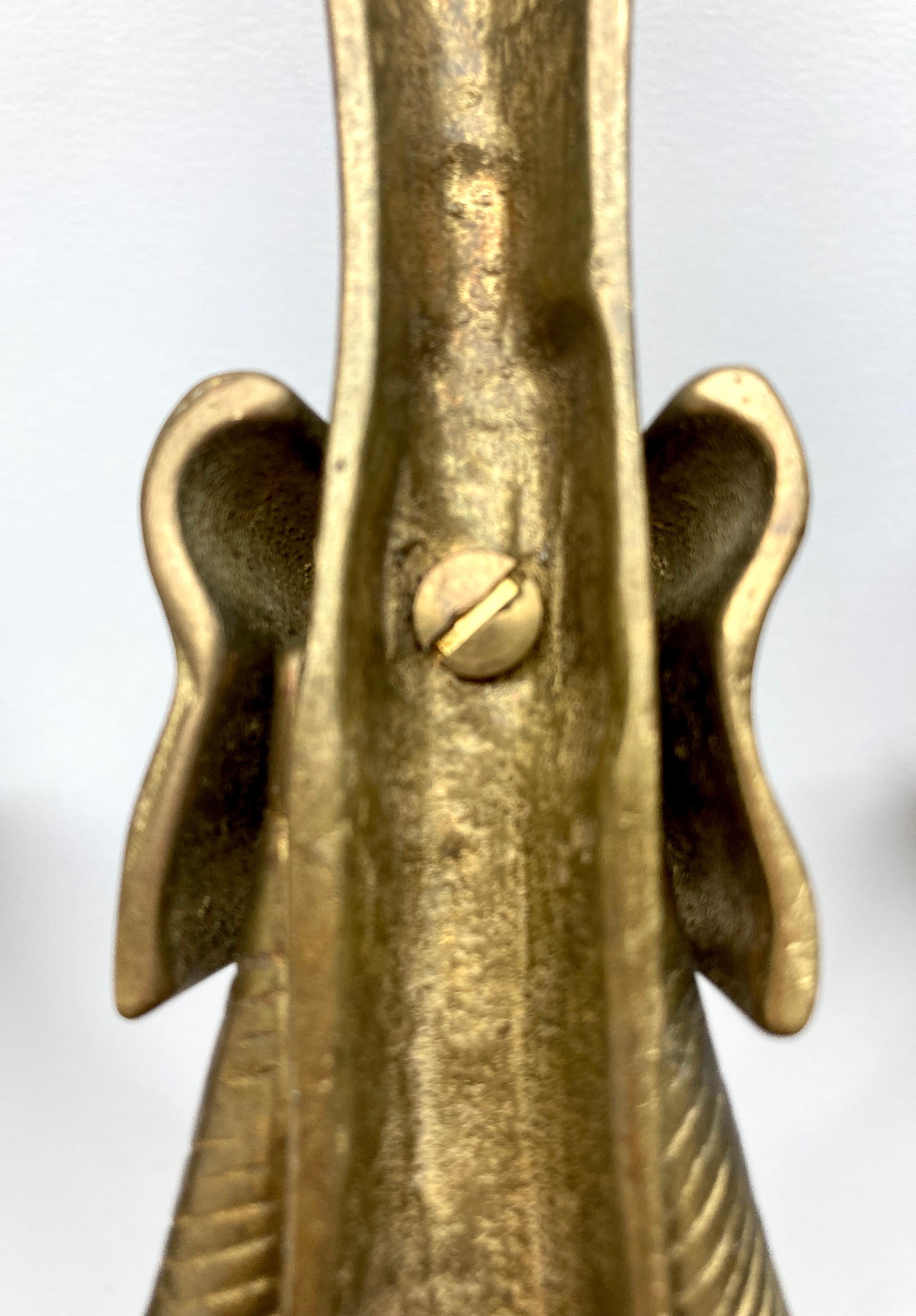 Coppia di candelabri da parete francesi d'epoca in bronzo in stile Luigi XVI in vendita 10