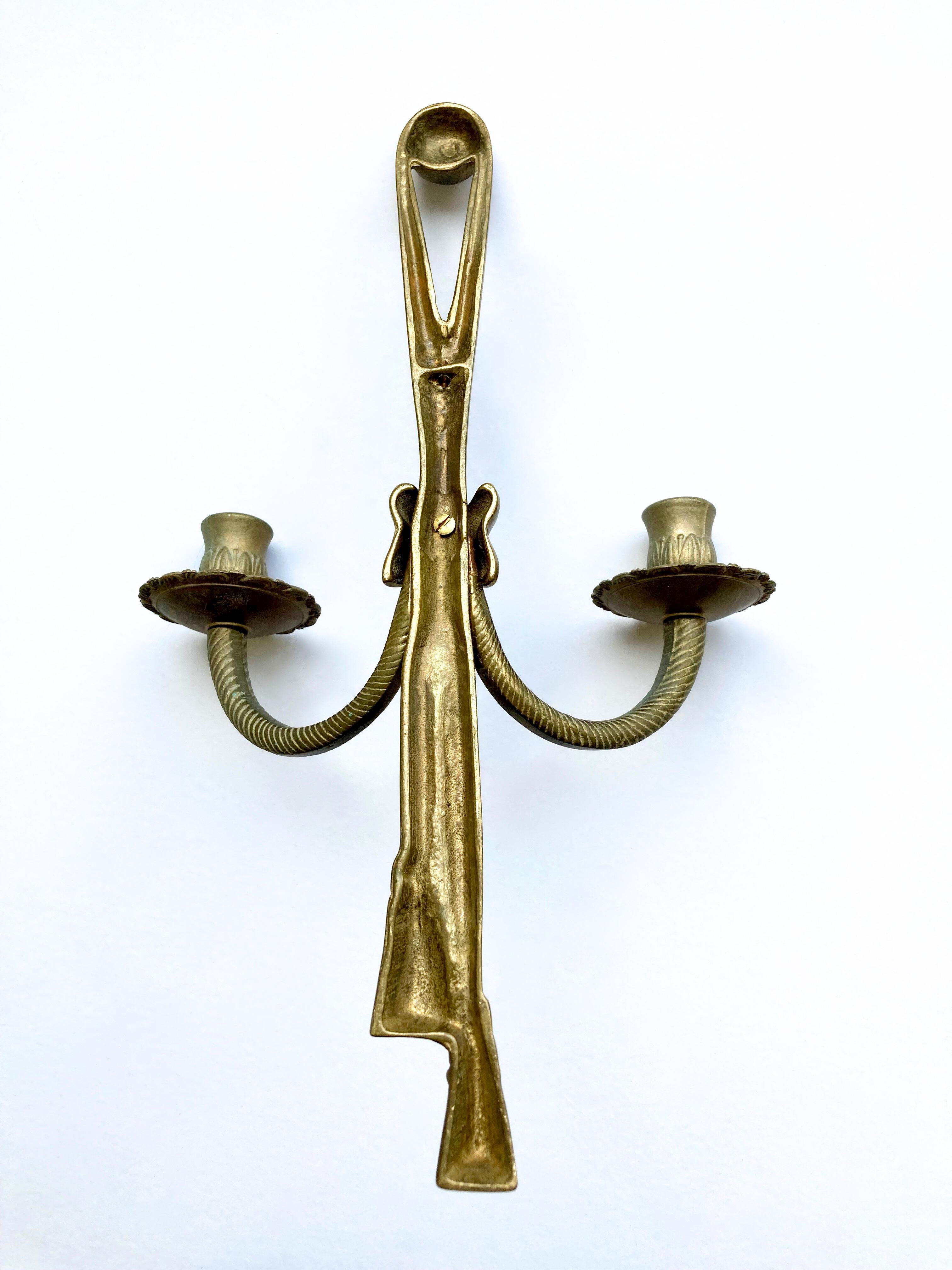 Coppia di candelabri da parete francesi d'epoca in bronzo in stile Luigi XVI in vendita 7