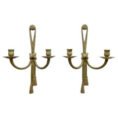 Paire d'appliques murales françaises vintage en bronze dans le style Louis XVI