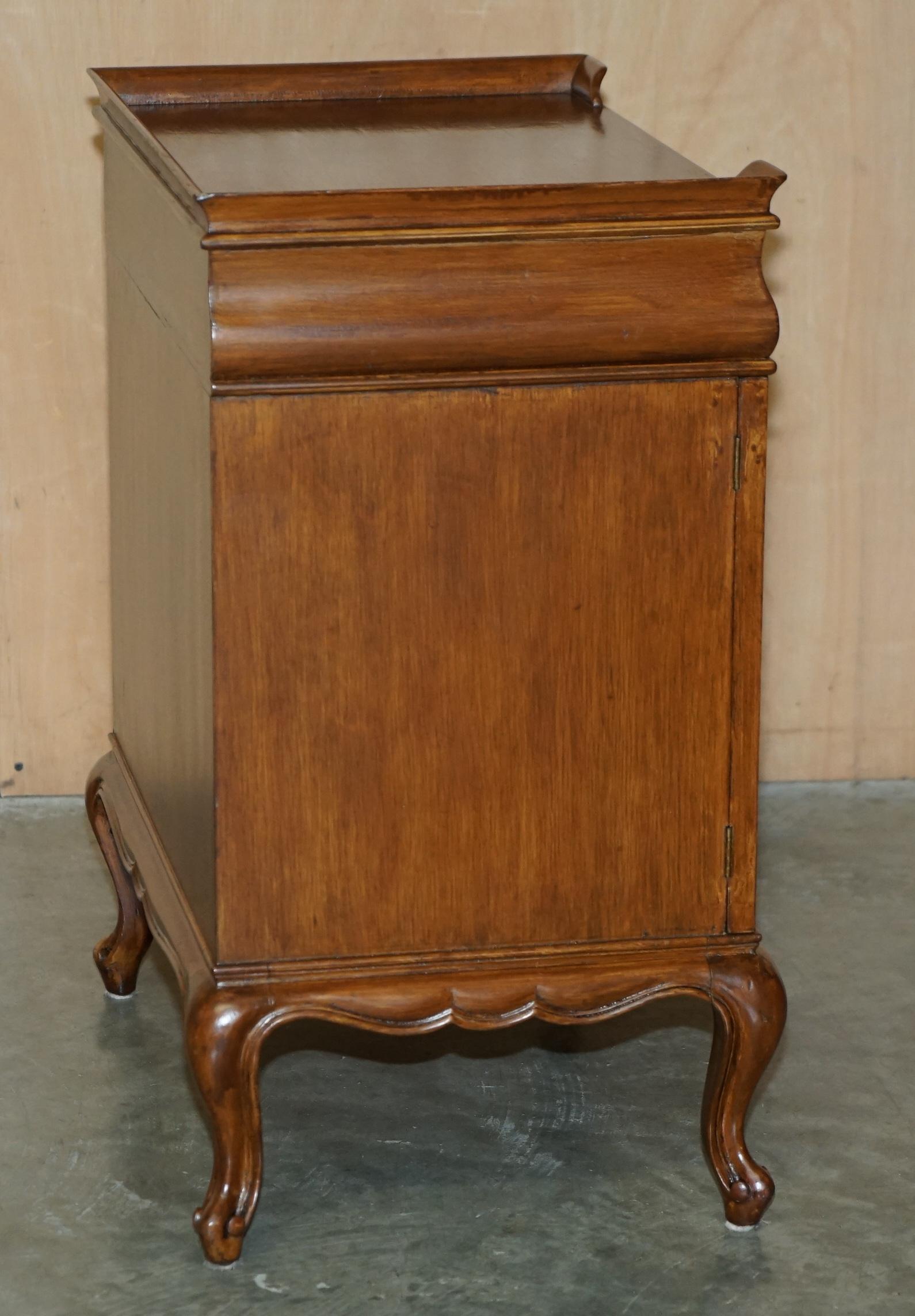 PAIR OF VINTAGE FRENCH WALNUT PIERCED BRASS & SILK SIDE CABINETS WiTH DRAWERS For Sale 3