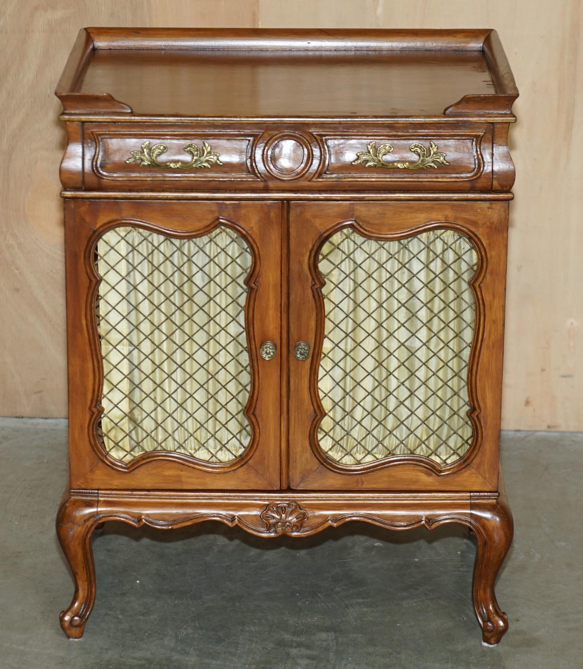 PAIR OF VINTAGE FRENCH WALNUT PIERCED BRASS & SILK SIDE CABINETS WiTH DRAWERS For Sale 9