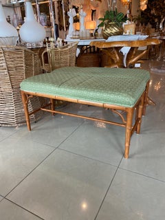 Coppia di panche d'epoca in legno di bambù finto Chippendale cinese Fine del letto