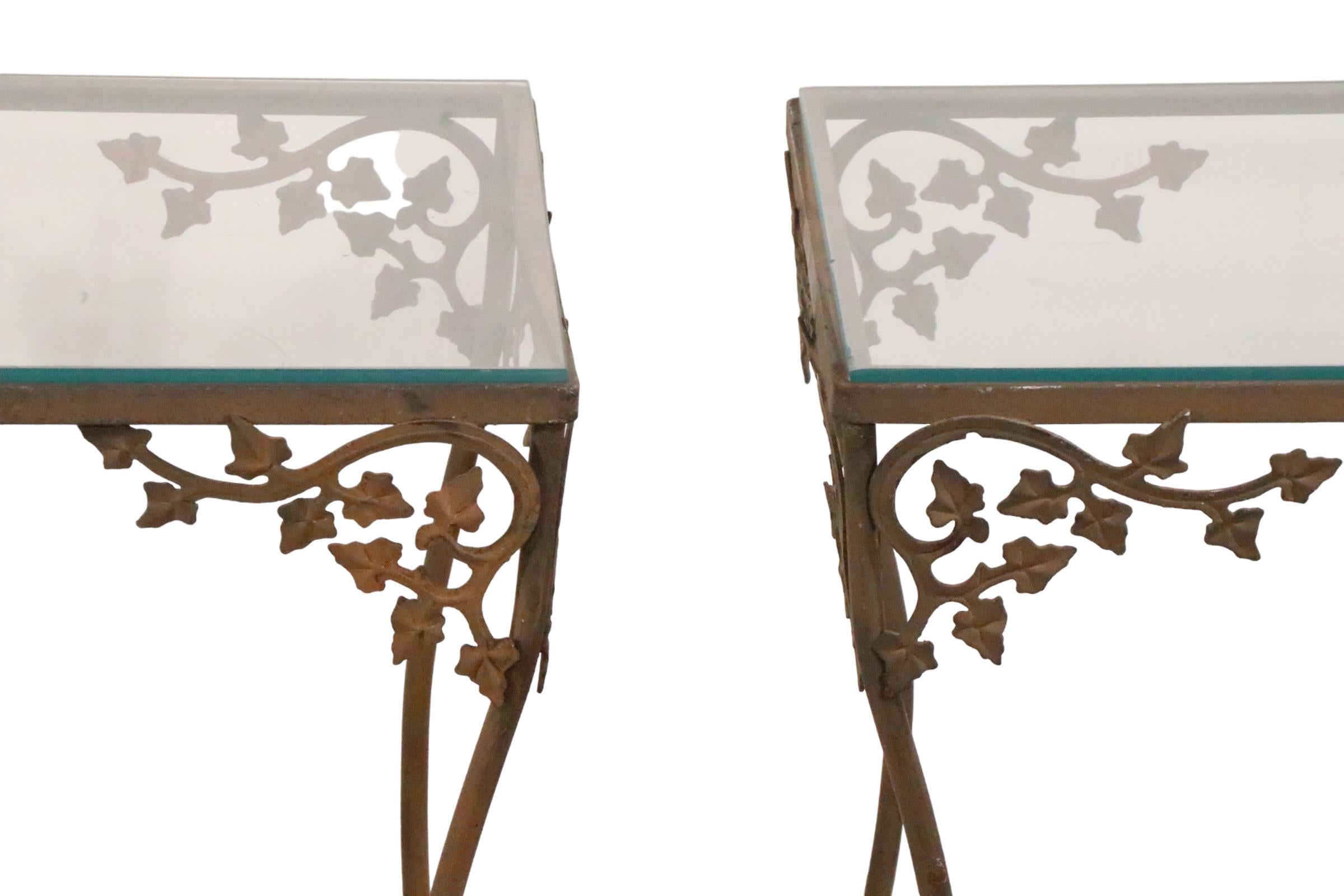 Pair of Vintage Garden Patio Poolside Tables Att. to Woodard Orleans Series In Good Condition In New York, NY