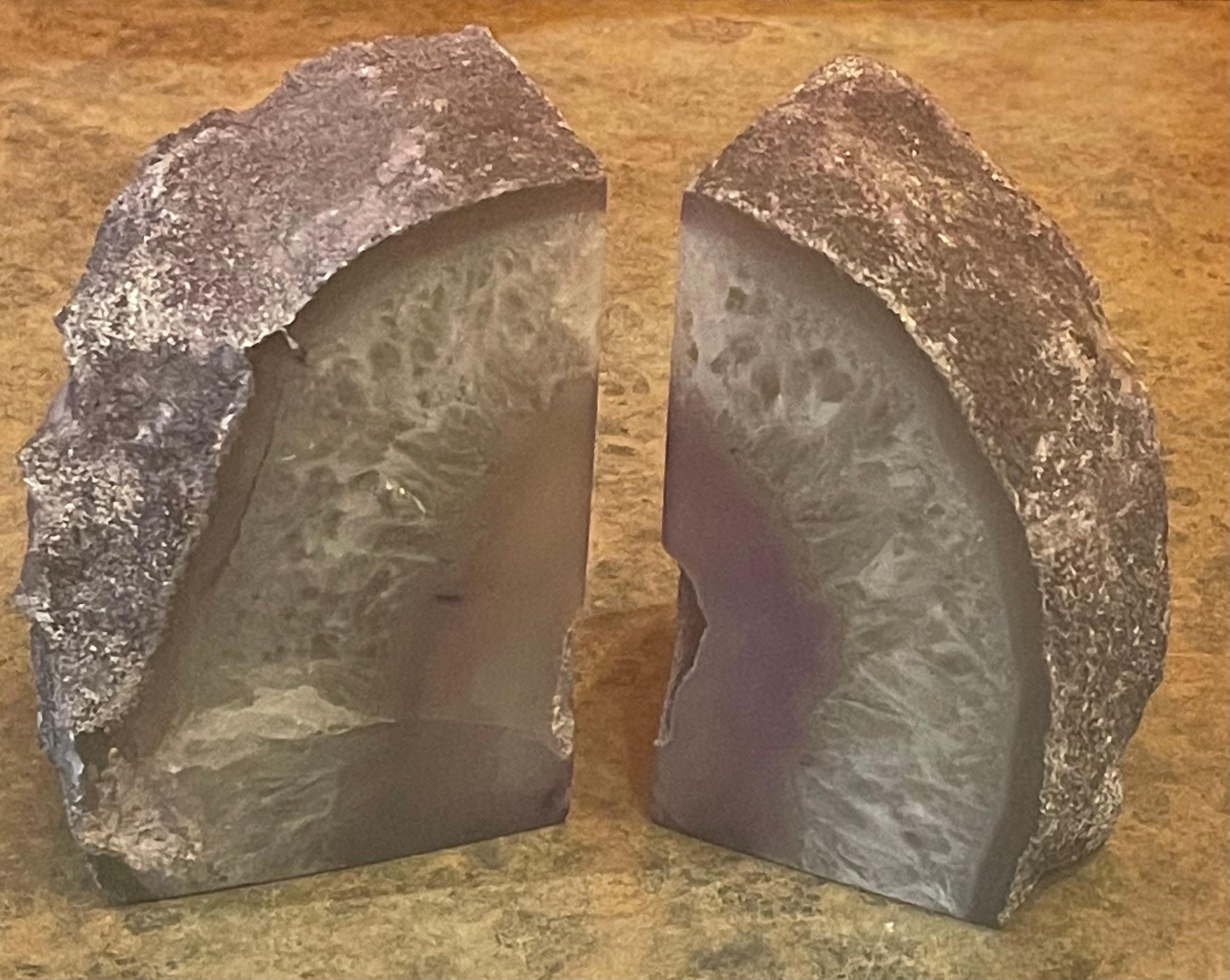 Versatile set of geode bookends, circa 1990s. Geode bookends can sit in two positions exposing different color options as show in images, beautiful purple and white colors. #1954.
