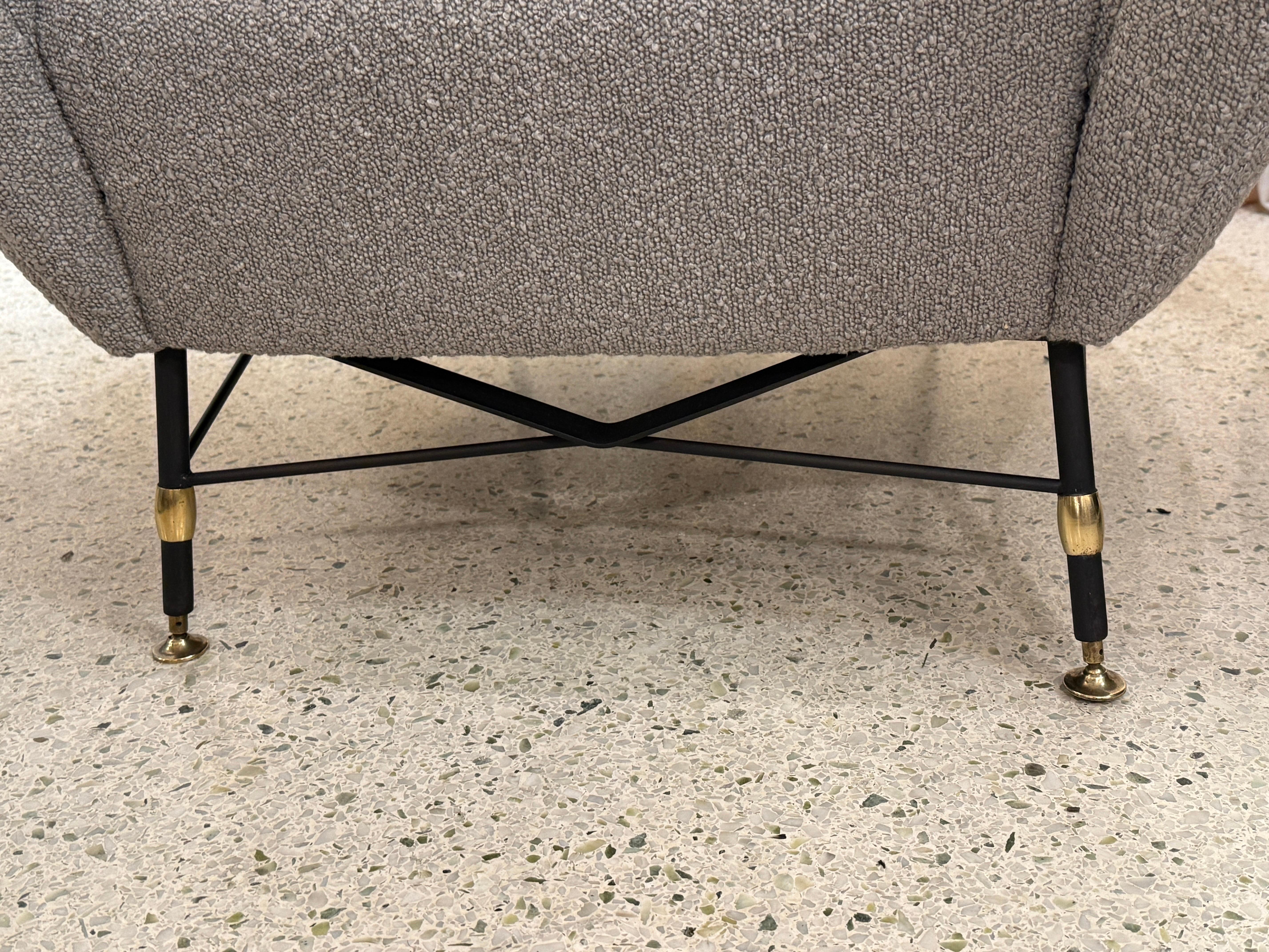 Mid-Century moderno Coppia di sedie da salotto vintage in stile geometrico, attribuite ad Augusto Bozzi, anni '40 in vendita