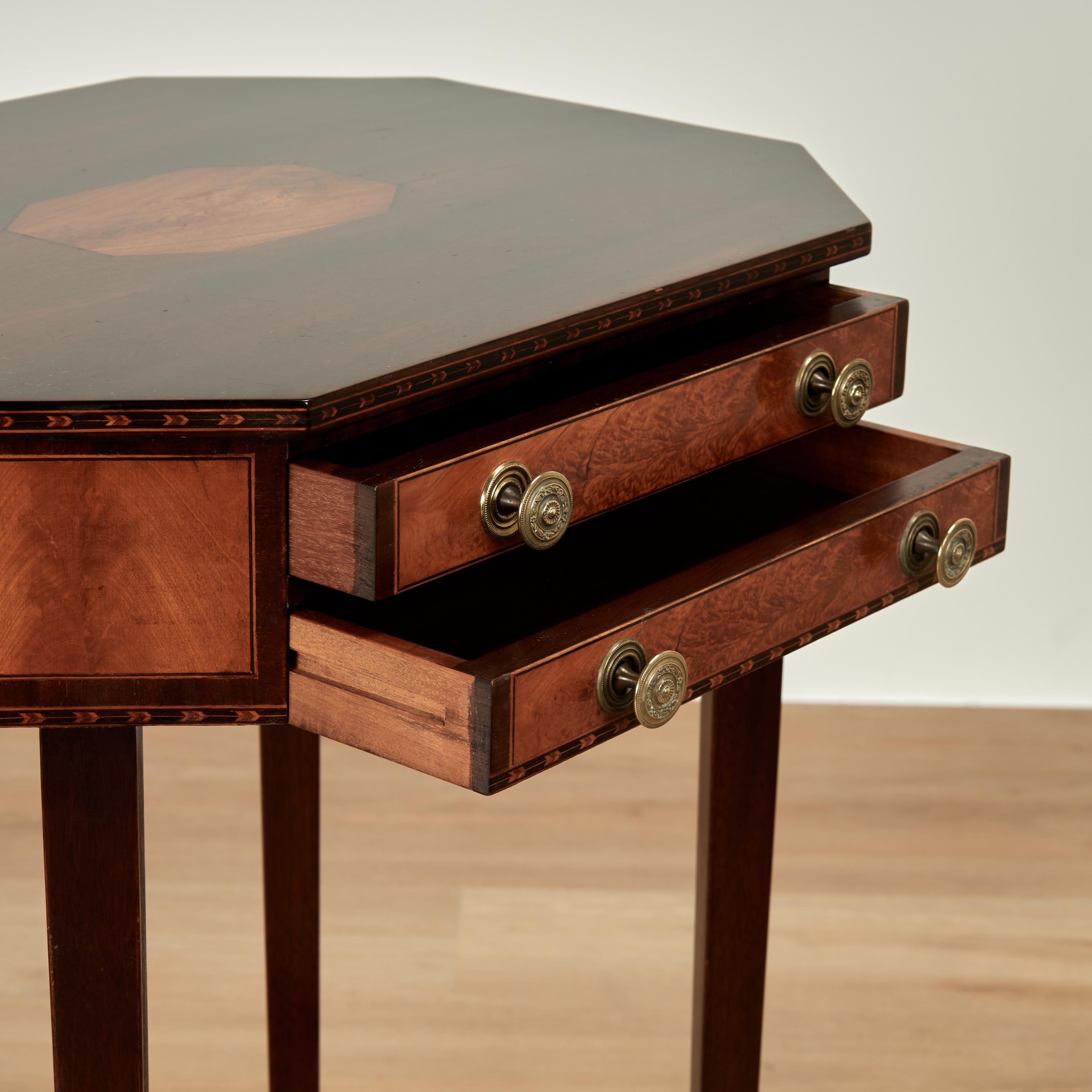 20th Century Pair of Vintage George II Style Stands or Tables For Sale