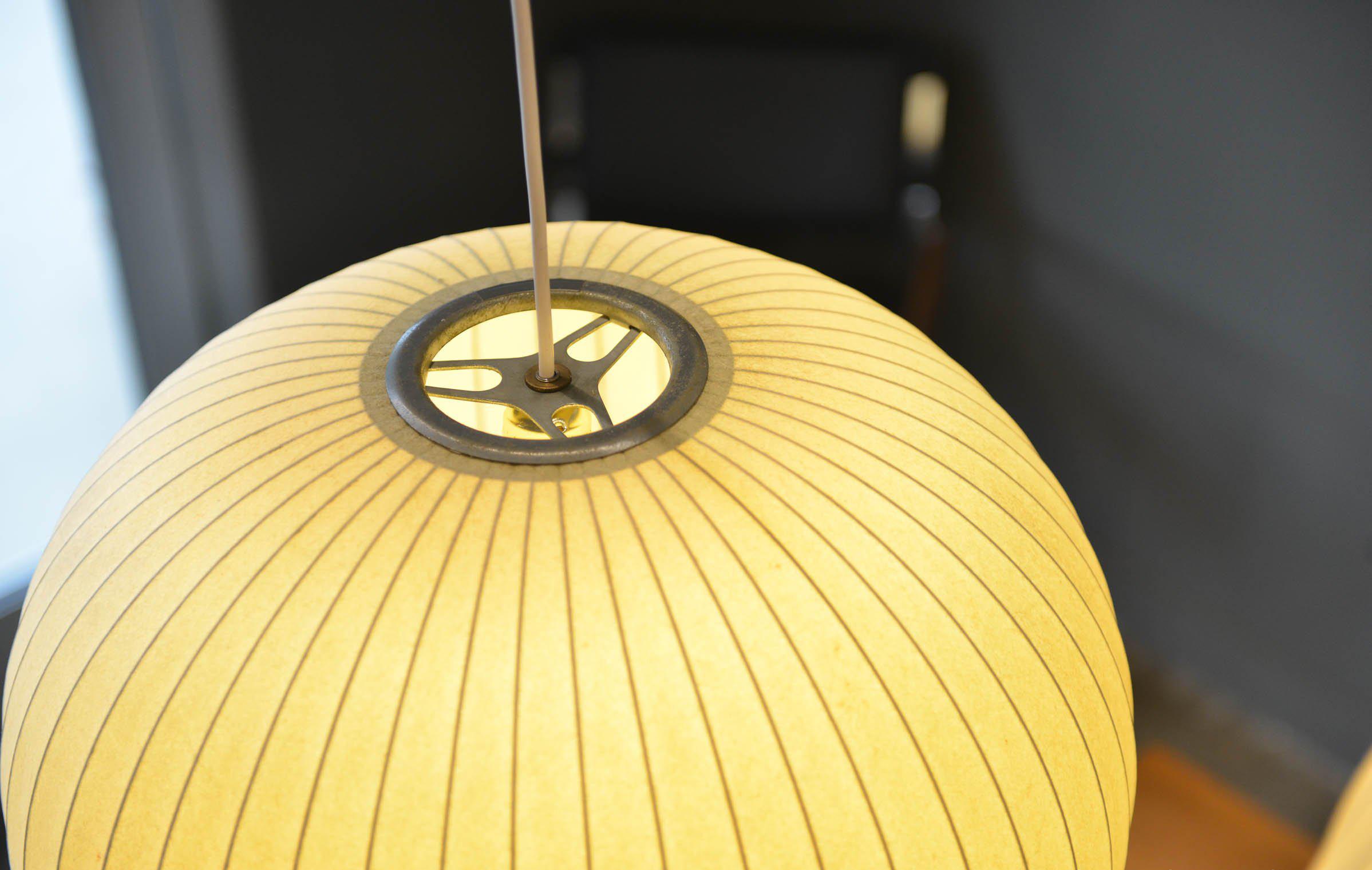 Pair of Vintage George Nelson Round Bubble Pendant Lights, circa 1965 2