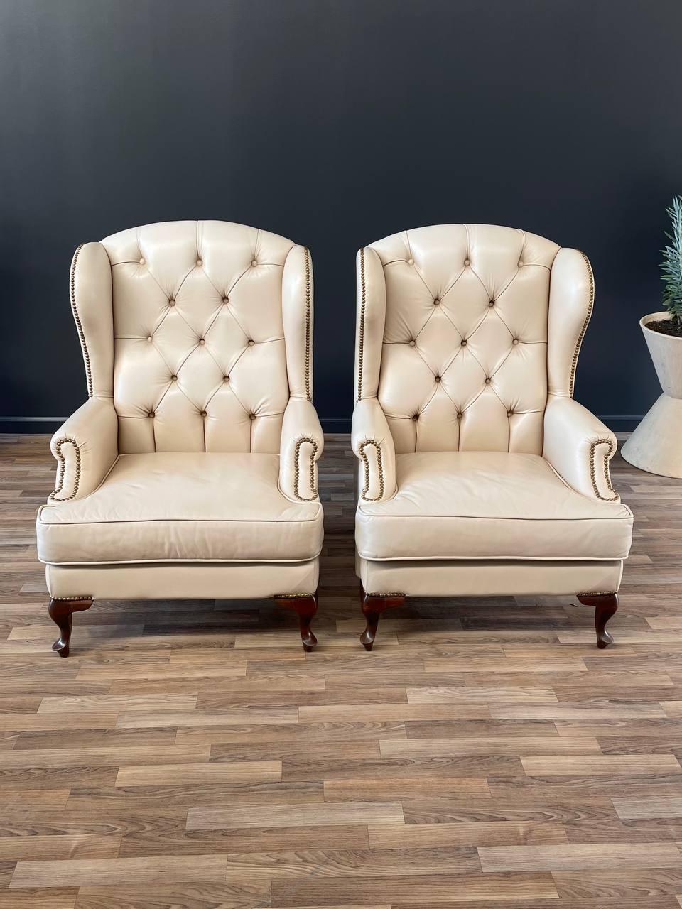 American Pair of Vintage Georgian Chesterfield Style Leather Wing Back Lounge Chairs For Sale
