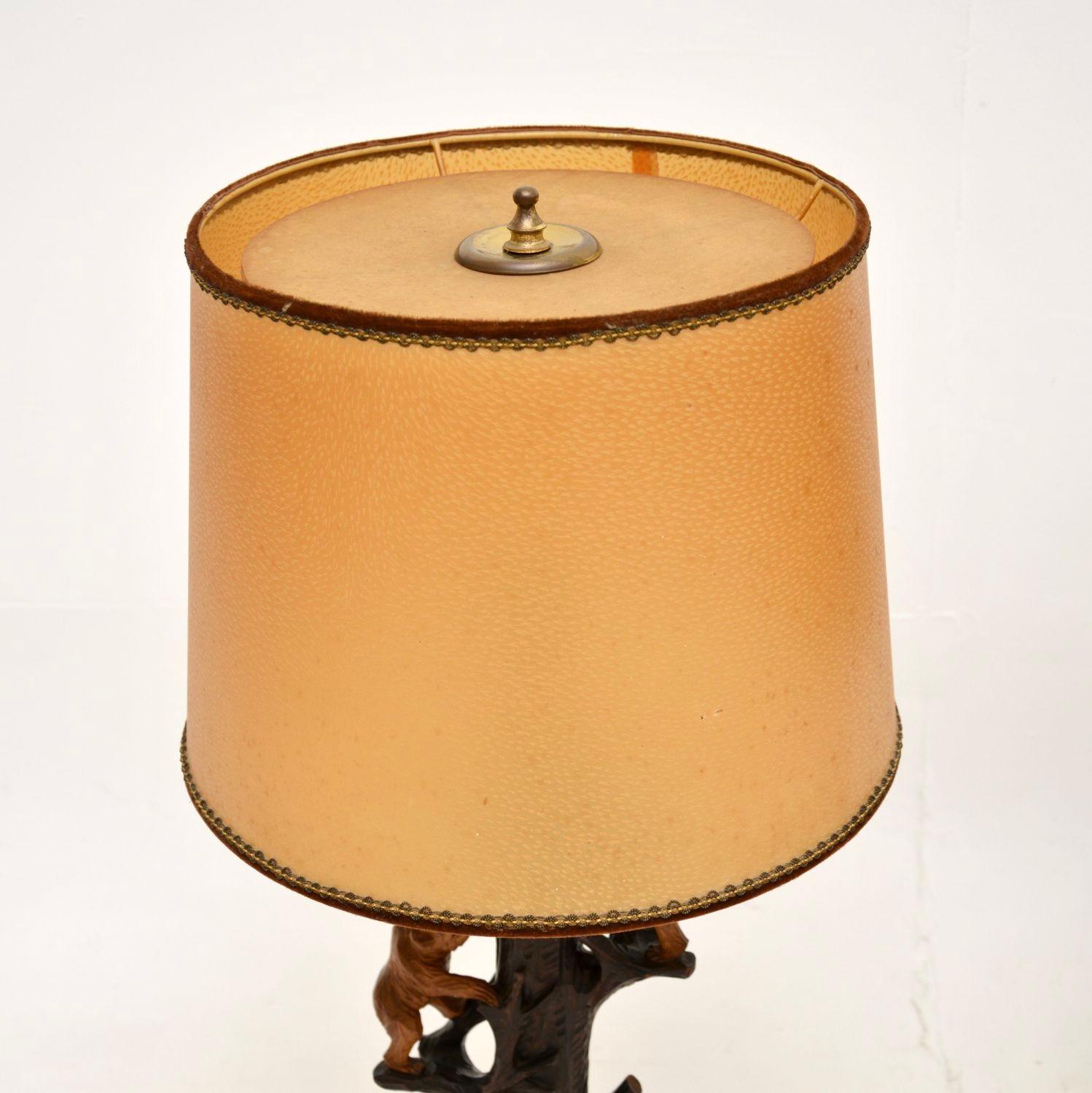 Pair of Vintage German Black Forest Table Lamps In Good Condition For Sale In London, GB