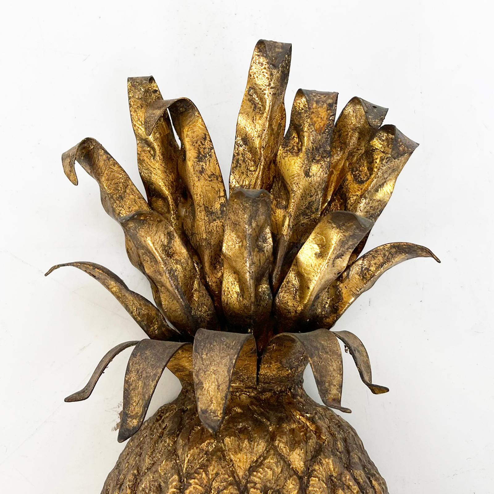 Italian Pair of Vintage Gilded Iron Pineapple Form, Four-light Wall Sconces For Sale